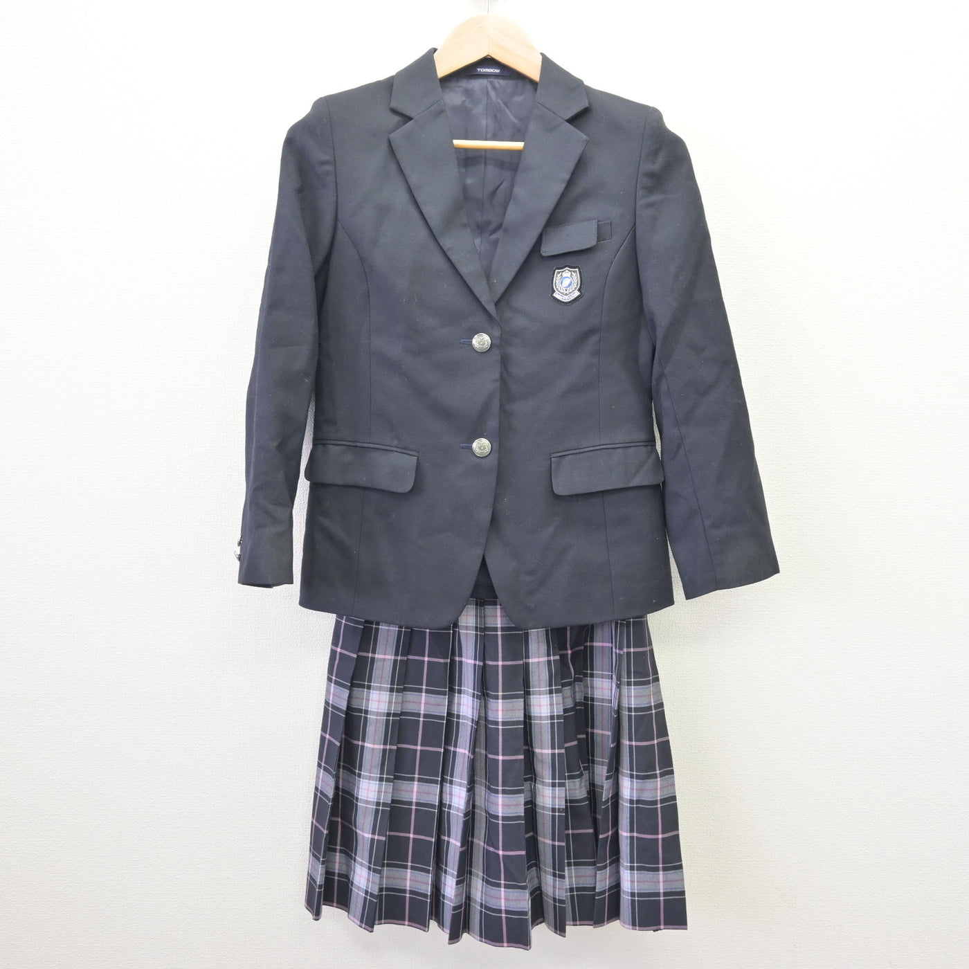 【中古】北海道 旭川市立中央中学校 女子制服 2点 (ブレザー・スカート) sf114540