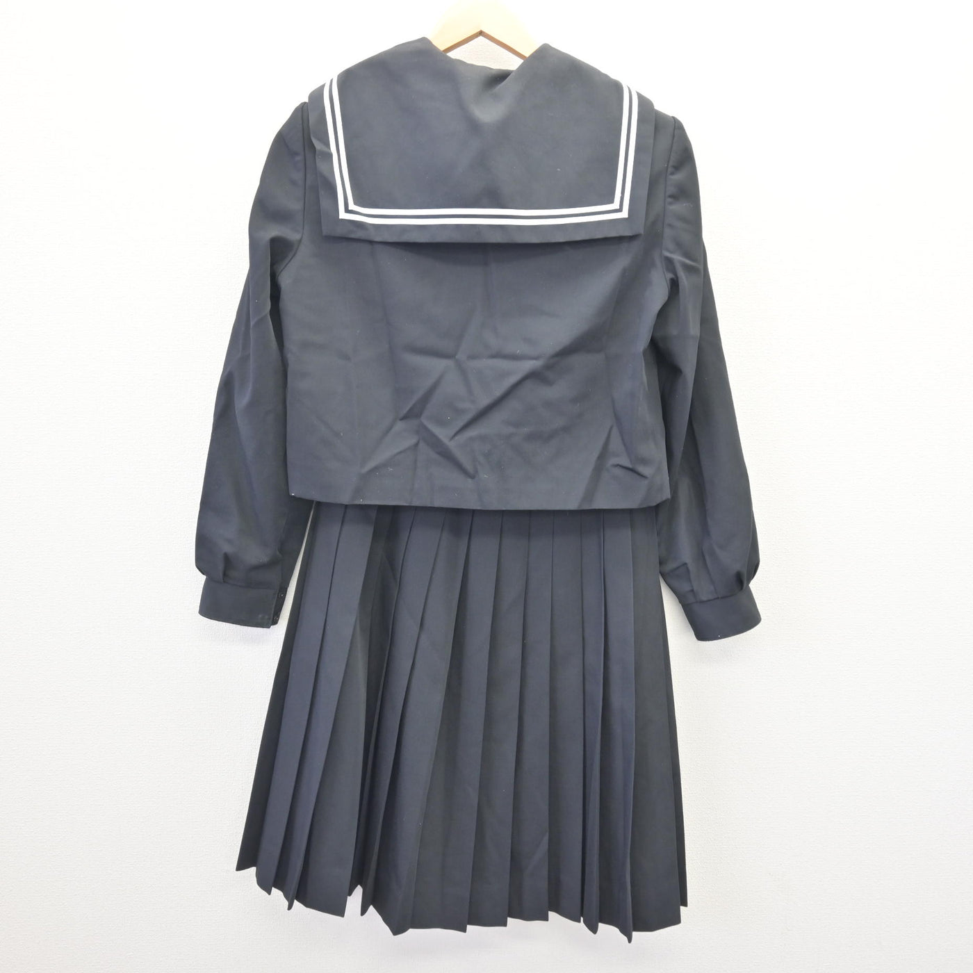 【中古】愛知県 幡豆中学校 女子制服 3点 (セーラー服・スカート) sf114553