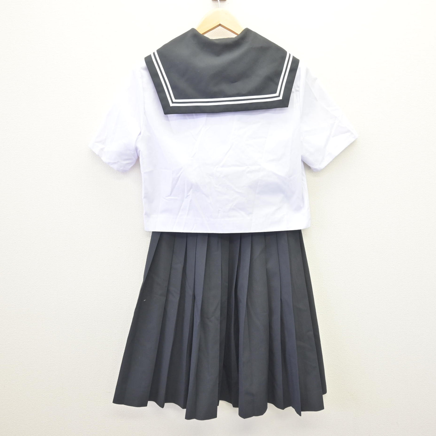 【中古】愛知県 幡豆中学校 女子制服 3点 (セーラー服・スカート) sf114554