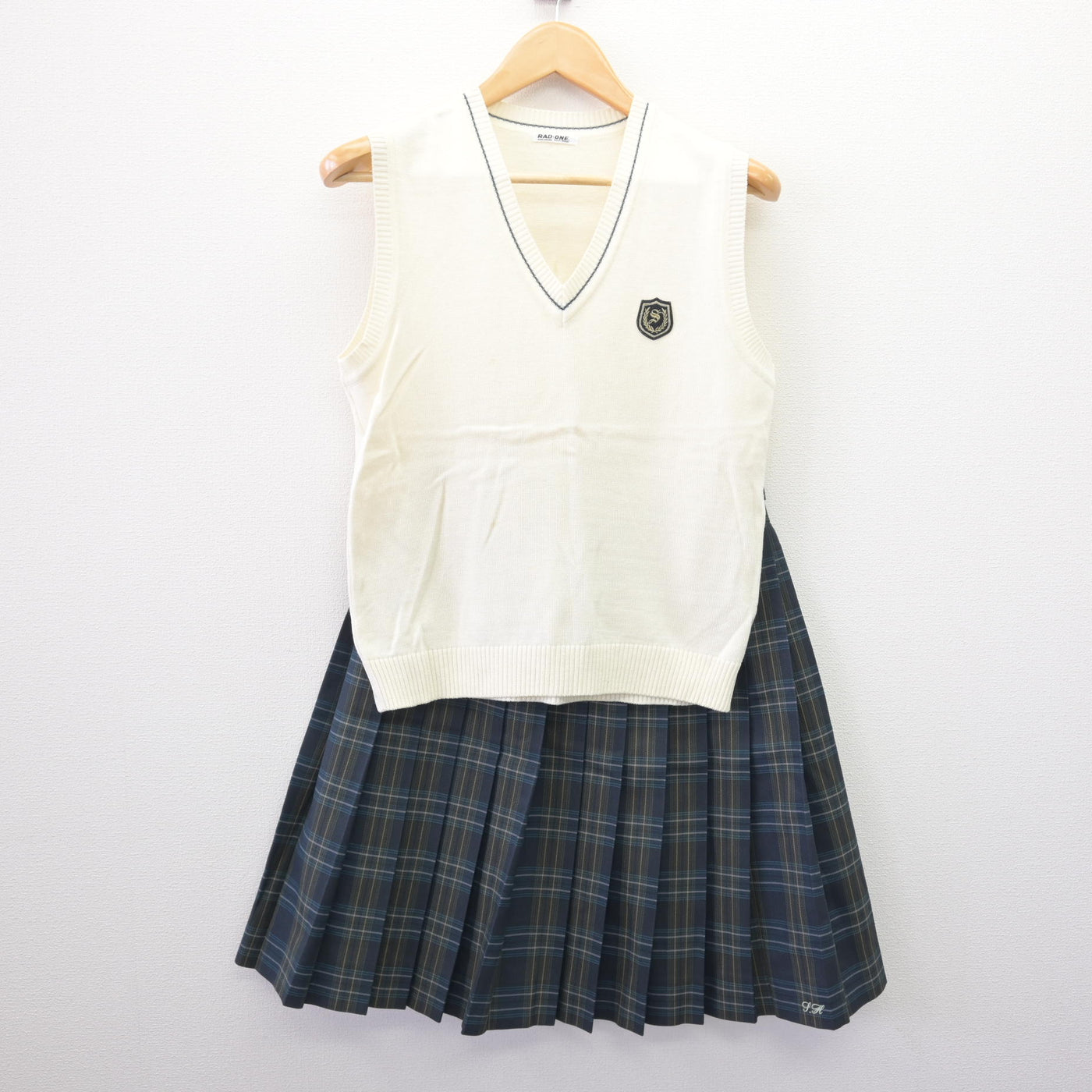 【中古】北海道 札幌西陵高等学校 女子制服 3点 (ブレザー・ニットベスト・スカート) sf114566