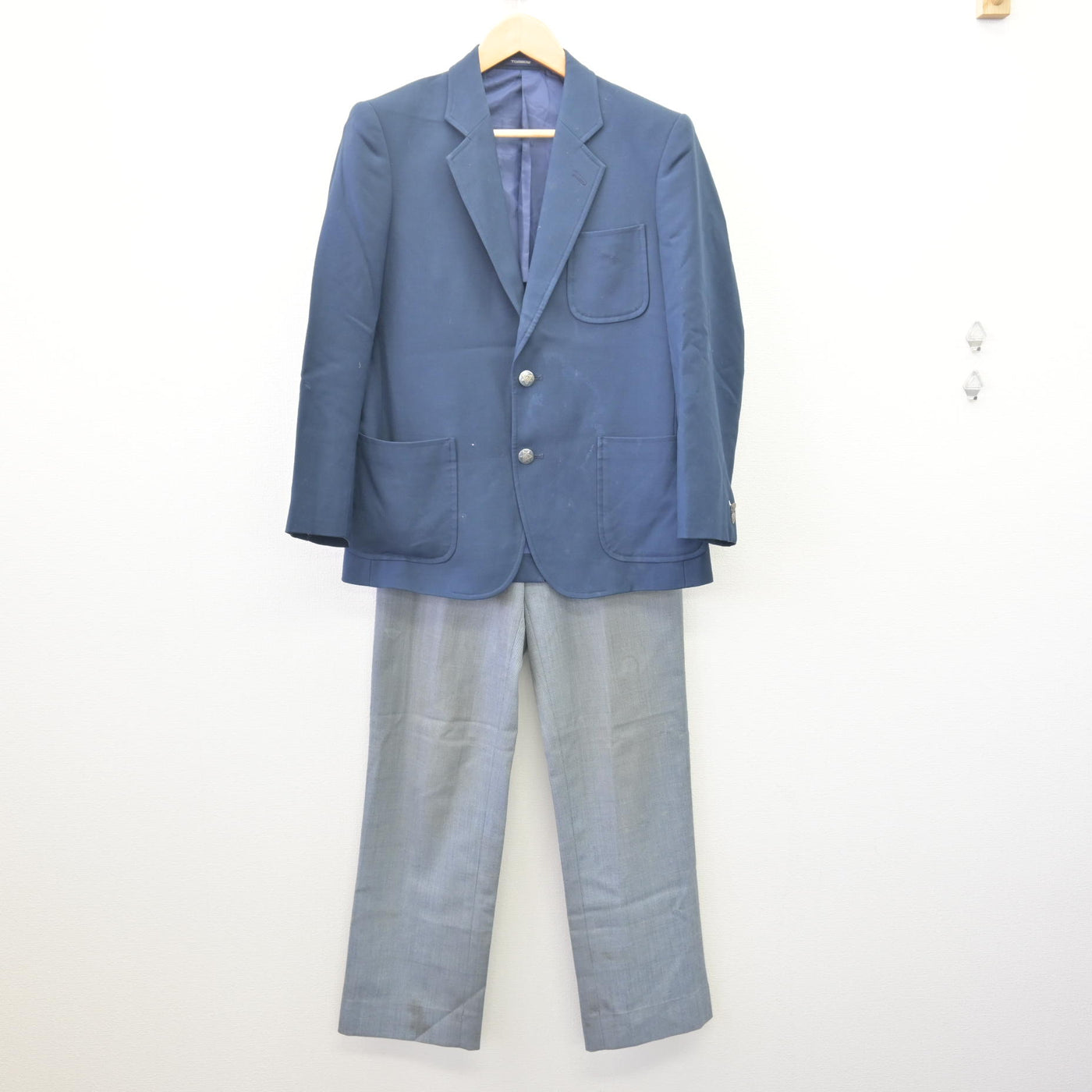 【中古】北海道 札幌市立宮の丘中学校 男子制服 3点 (ブレザー・ズボン) sf114568
