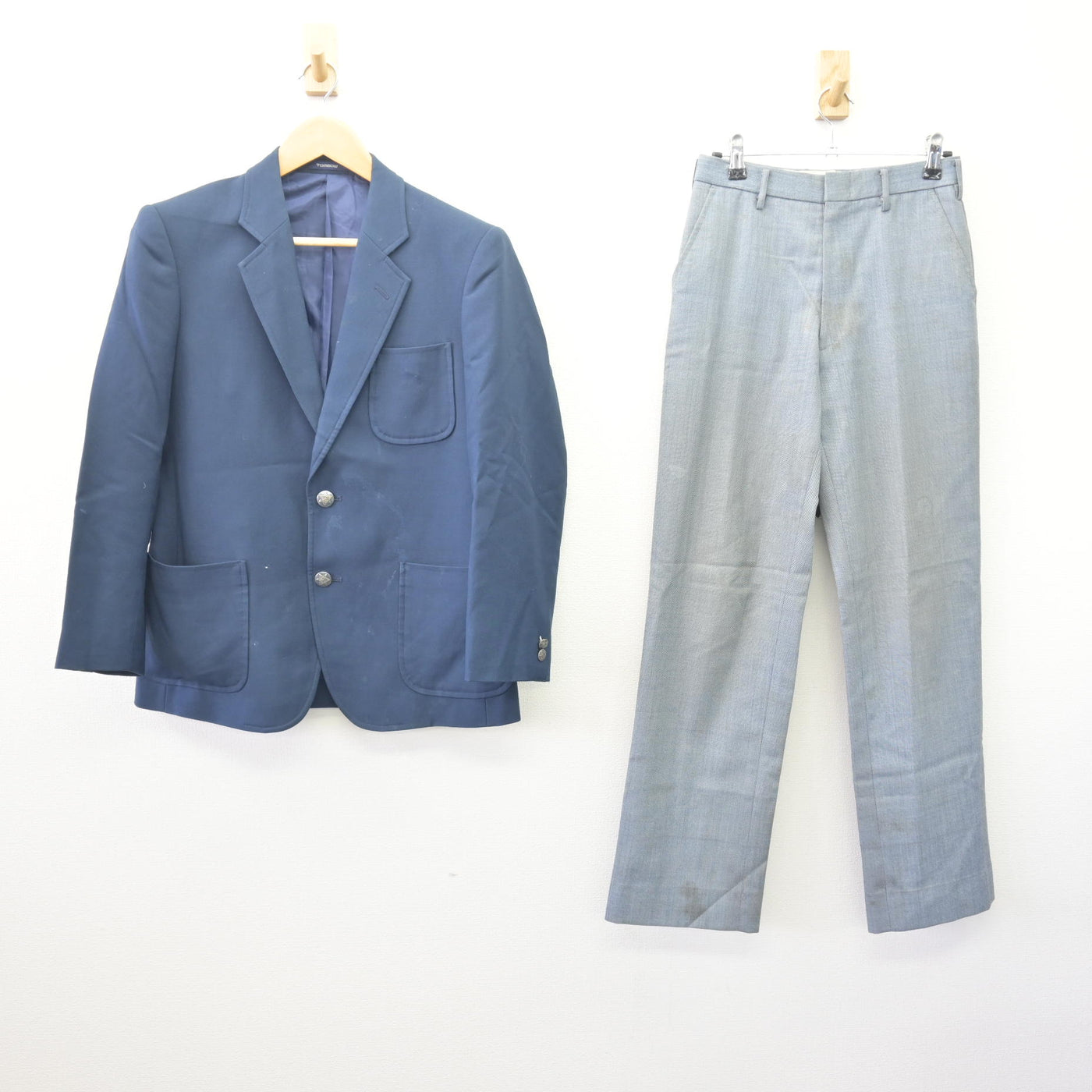 【中古】北海道 札幌市立宮の丘中学校 男子制服 3点 (ブレザー・ズボン) sf114568