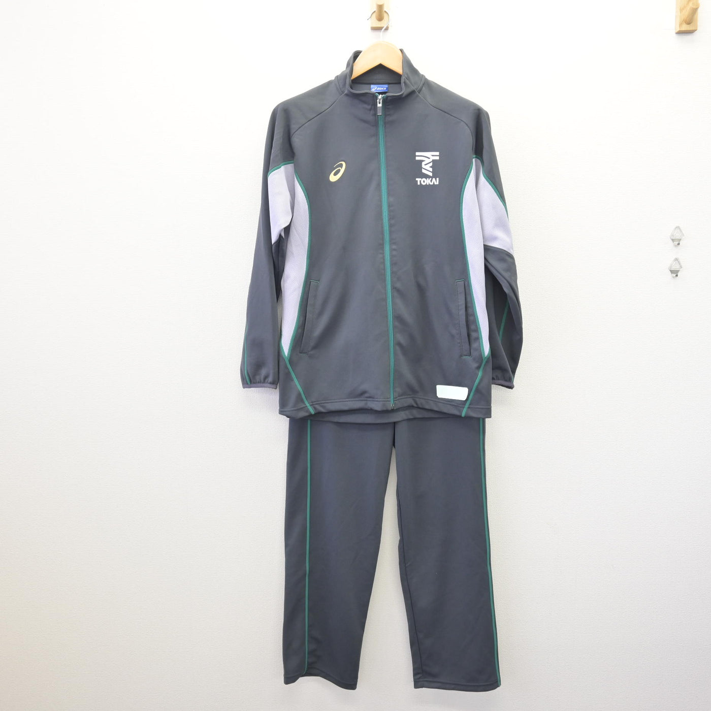 【中古】東京都 東海大学付属高輪台高等学校 男子制服 3点 (ジャージ 上・体操服 上・ジャージ 下) sf114576