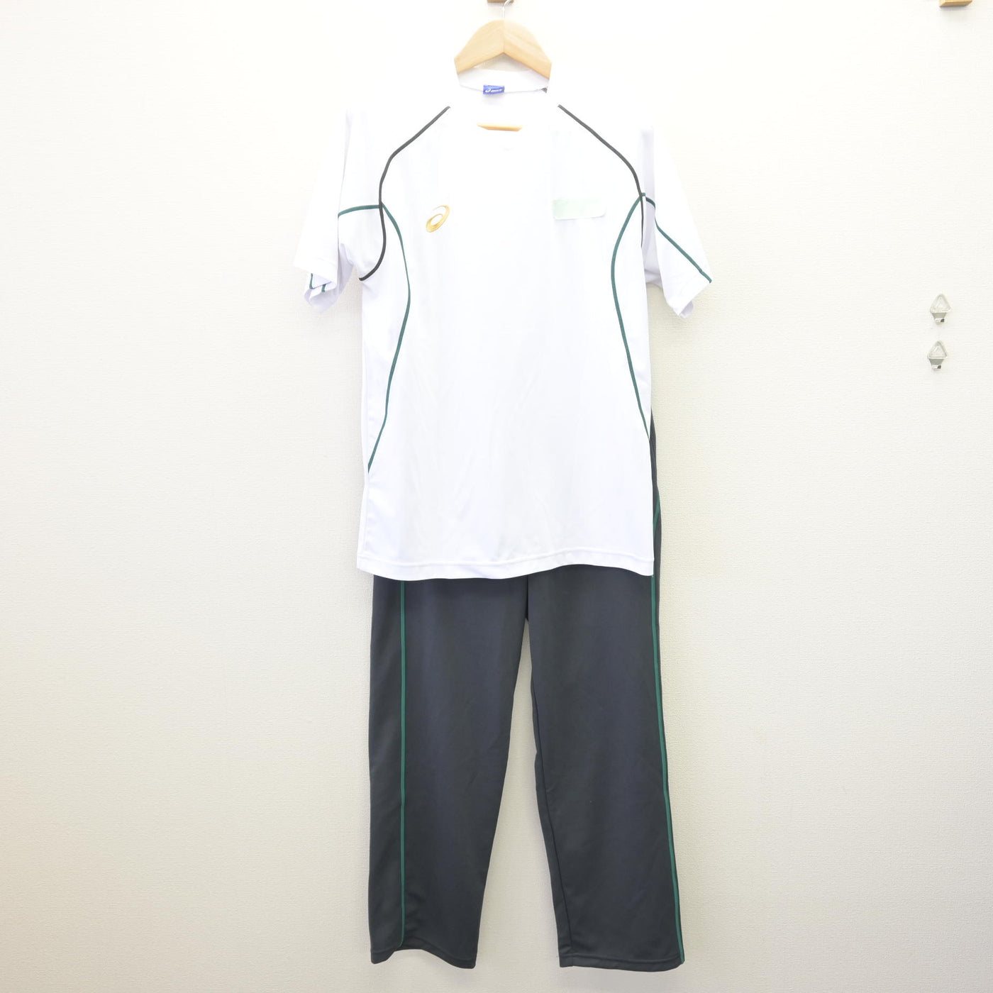 【中古】東京都 東海大学付属高輪台高等学校 男子制服 3点 (ジャージ 上・体操服 上・ジャージ 下) sf114576
