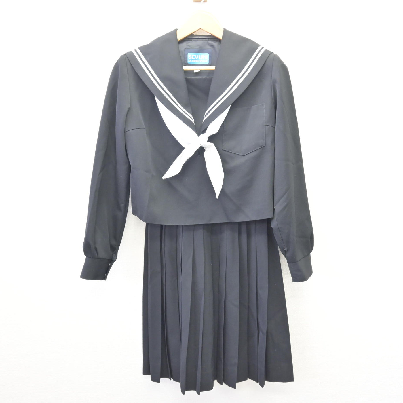 【中古】愛知県 幡豆中学校 女子制服 3点 (セーラー服・スカート) sf114593