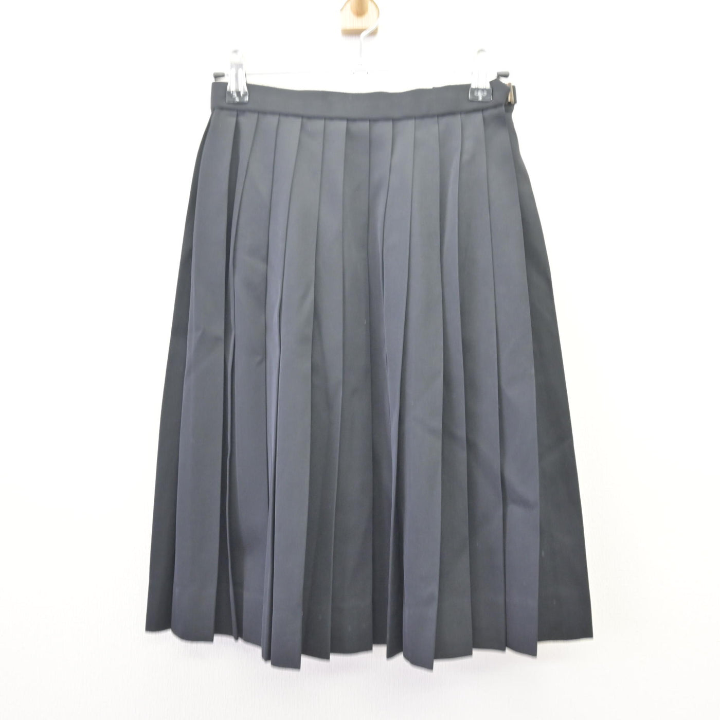 【中古】愛知県 幡豆中学校 女子制服 3点 (セーラー服・スカート) sf114593