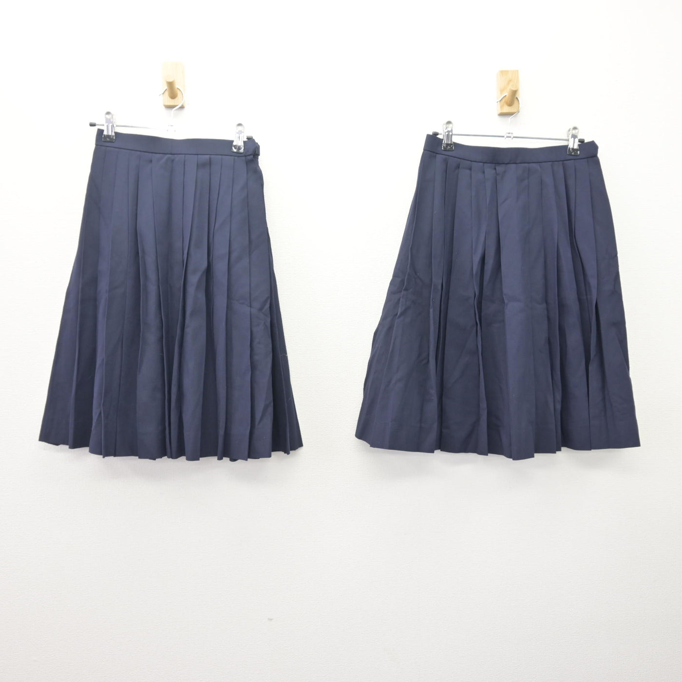 【中古】愛知県 大府北中学校/旧制服 女子制服 5点 (セーラー服・スカート・スカート) sf114608