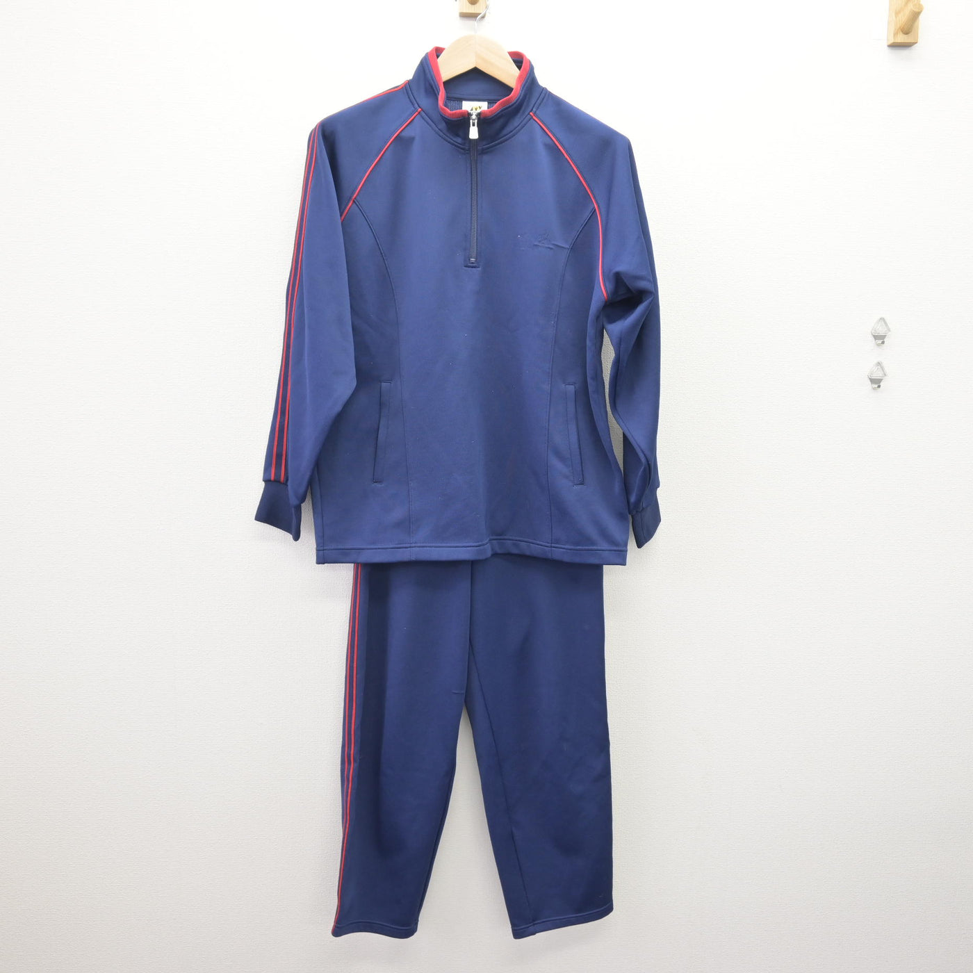 【中古】大阪府 上宮学園中学校・上宮高等学校 女子制服 2点 (ジャージ 上・ジャージ 下) sf114614