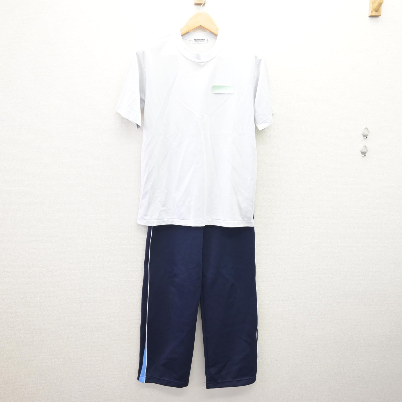 【中古】東京都 田無特別支援学校 女子制服 3点 (ジャージ 上・体操服 上・ジャージ 下) sf114633