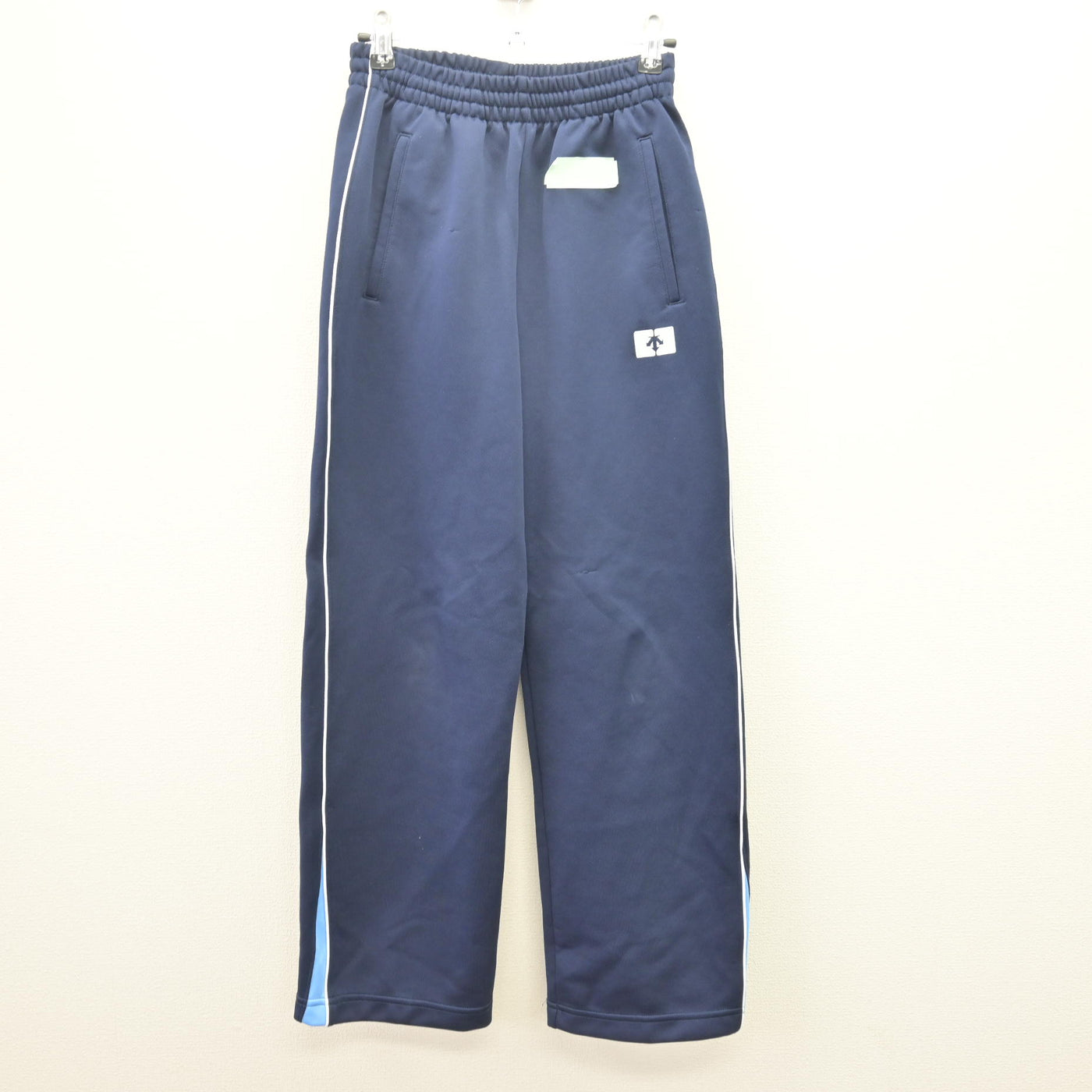 【中古】東京都 田無特別支援学校 女子制服 3点 (ジャージ 上・体操服 上・ジャージ 下) sf114633