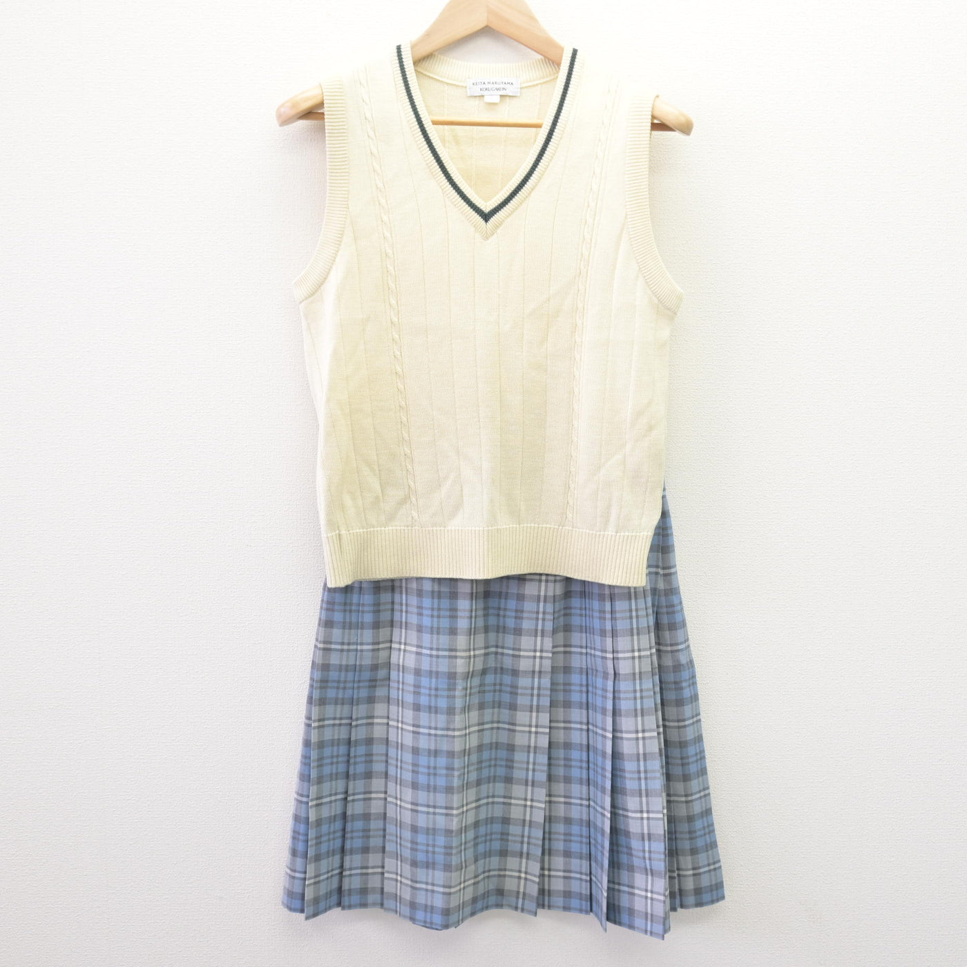 【中古】東京都 國學院高等学校 女子制服 2点 (ニットベスト・スカート) sf114676