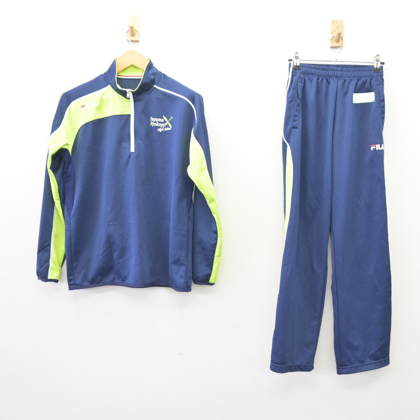 【中古】埼玉県 狭山緑陽高等学校 女子制服 2点 (ジャージ 上・ジャージ 下) sf114680
