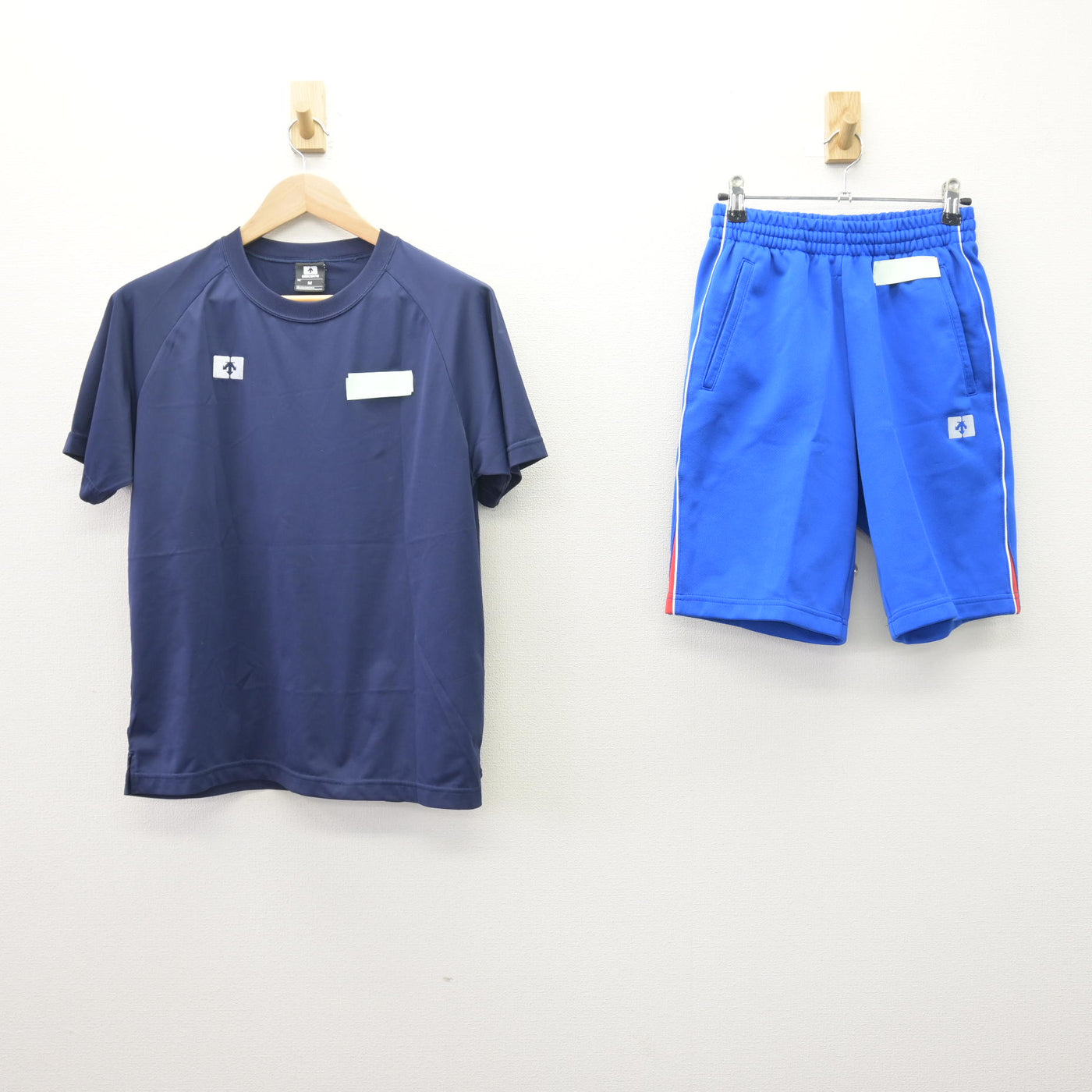 【中古】北海道 深川西高等学校 女子制服 2点 (体操服 上・体操服 下) sf114691