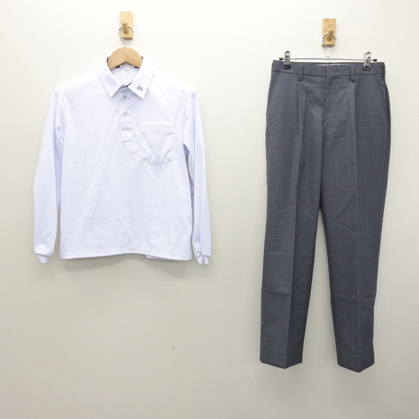 【中古】愛知県 七宝北中学校 女子制服 2点 (シャツ・ズボン) sf114738