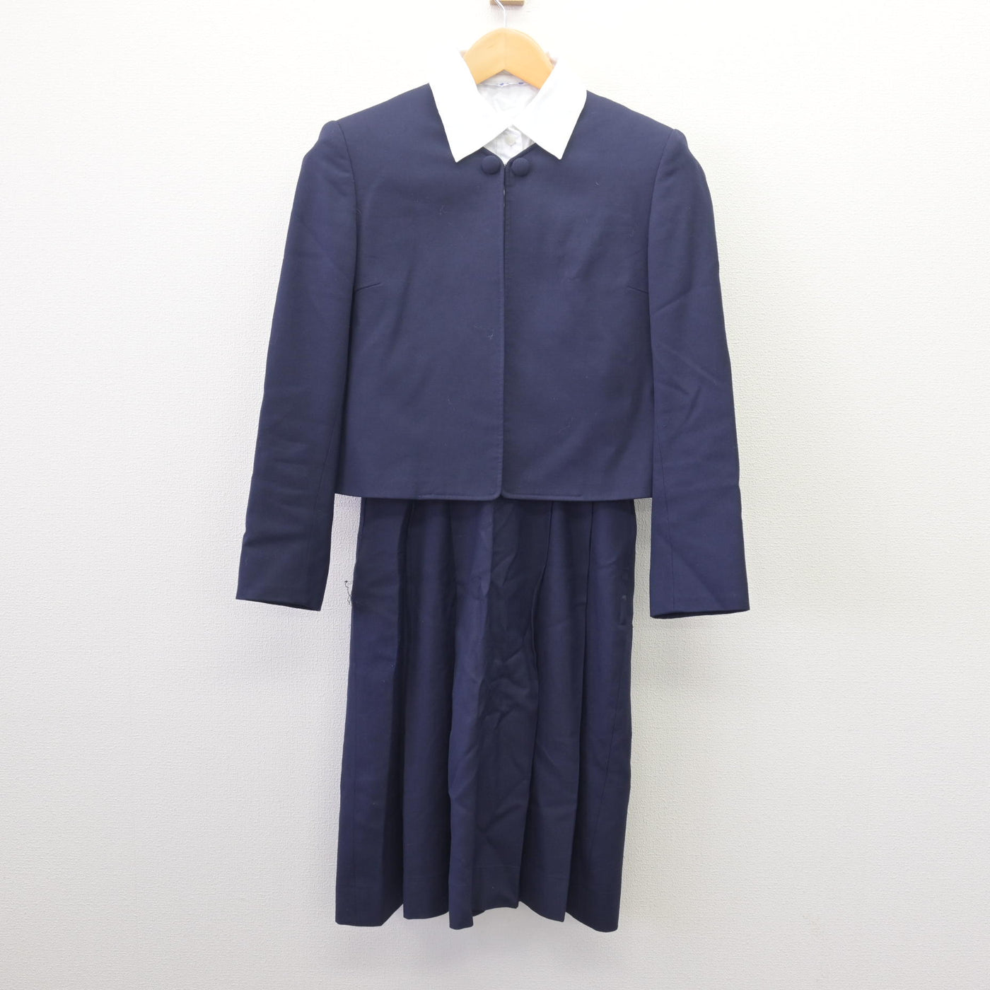 【中古】熊本県 熊本信愛女学院高等学校 女子制服 3点 (ブレザー・シャツ・ジャンパースカート) sf114783