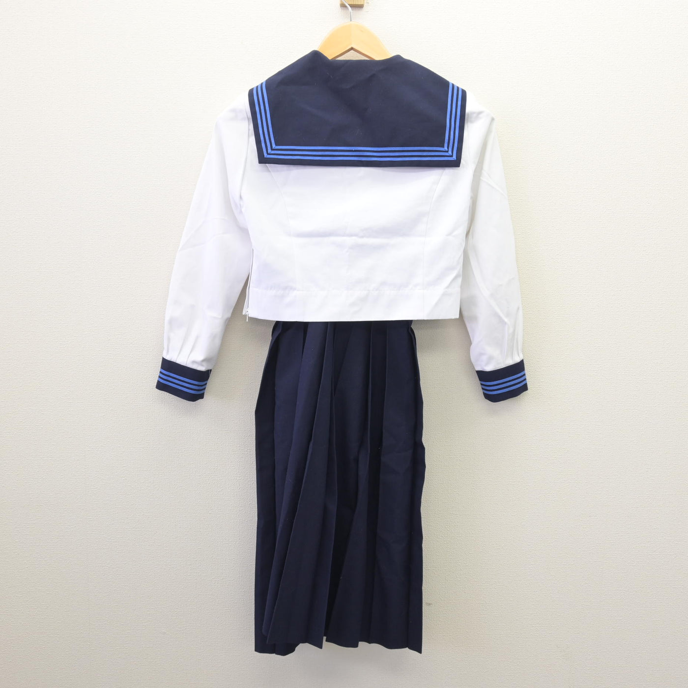 【中古】熊本県 東稜高等学校 女子制服 3点 (セーラー服・スカート) sf114785