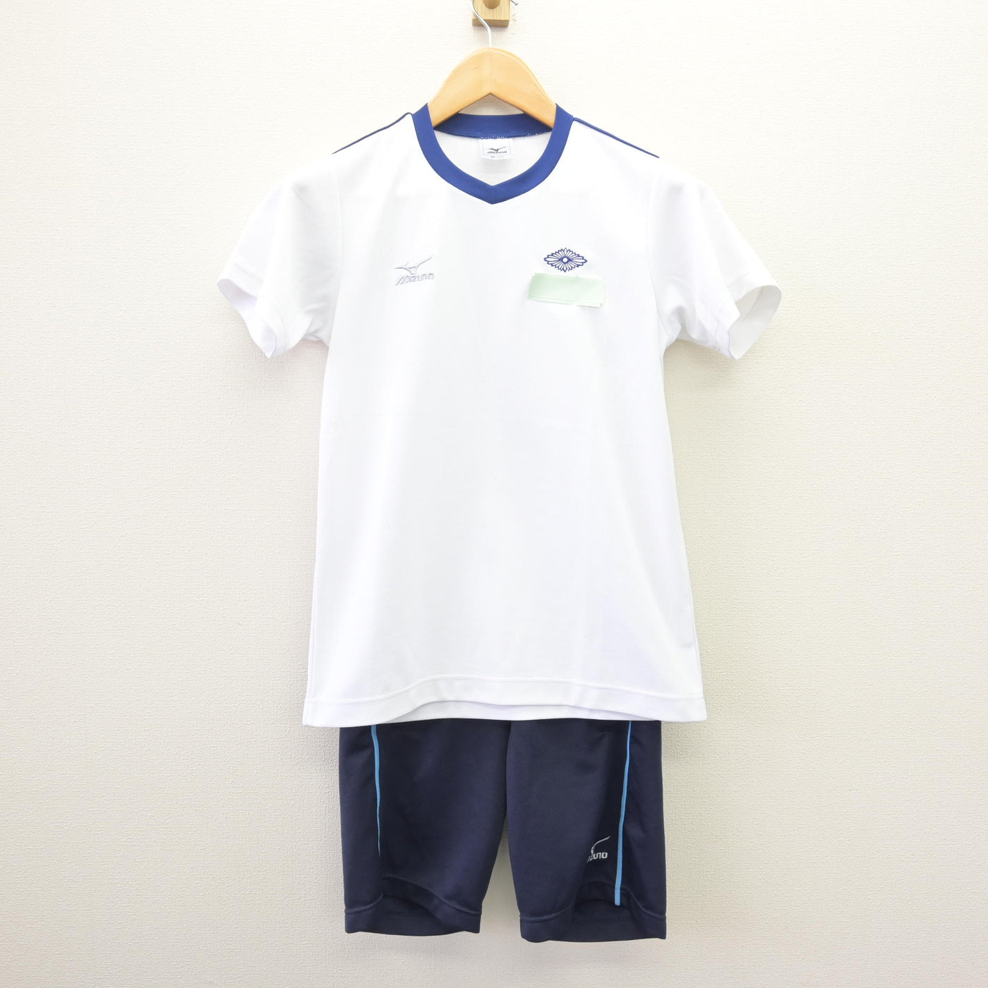 【中古】千葉県 国府台女子学院中学部 女子制服 2点 (体操服 上・体操服 下) sf114789
