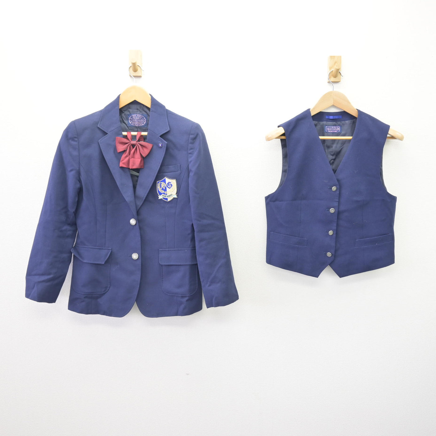 【中古】神奈川県 平塚学園高等学校 女子制服 3点 (ブレザー・ベスト) sf114826