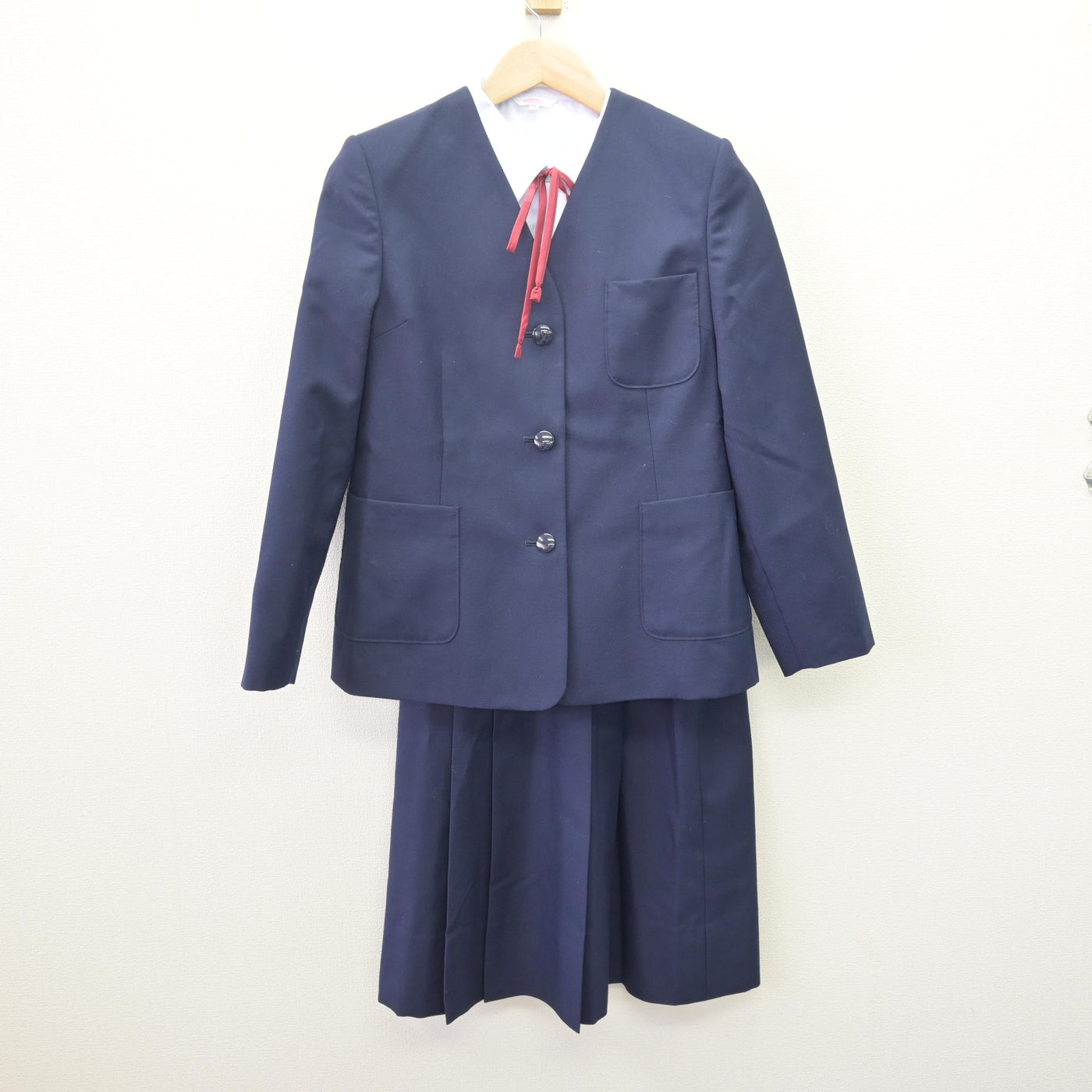 【中古】東京都 葛西第三中学校 女子制服 4点 (ブレザー・シャツ・スカート) sf114831
