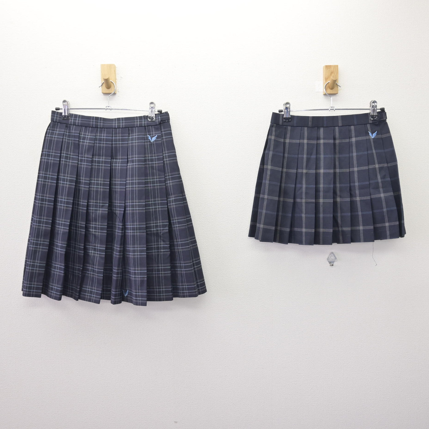 【中古】大阪府 懐風館高等学校 女子制服 4点 (ブレザー・スカート・スカート) sf114836
