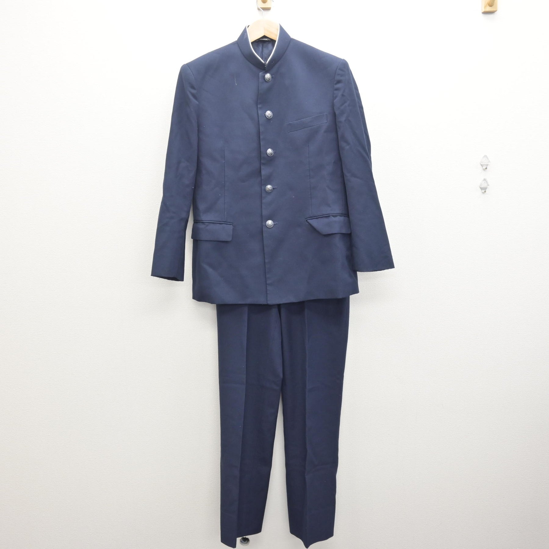 中古】愛知県 豊野高等学校 男子制服 2点 (学ラン・ズボン) sf114930 中古】愛知県 豊野高等学校 男子制服 2点 (学ラン・ズボン) sf114930