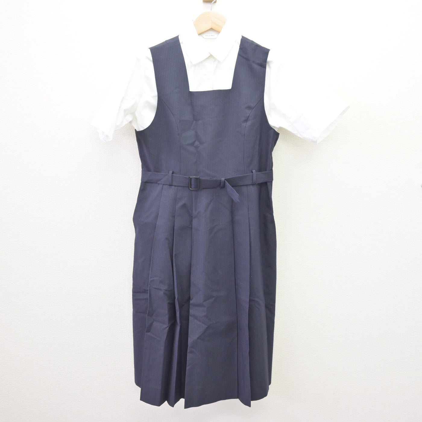【中古】栃木県 佐野東高等学校 女子制服 2点 (ジャンパースカート・シャツ) sf114944