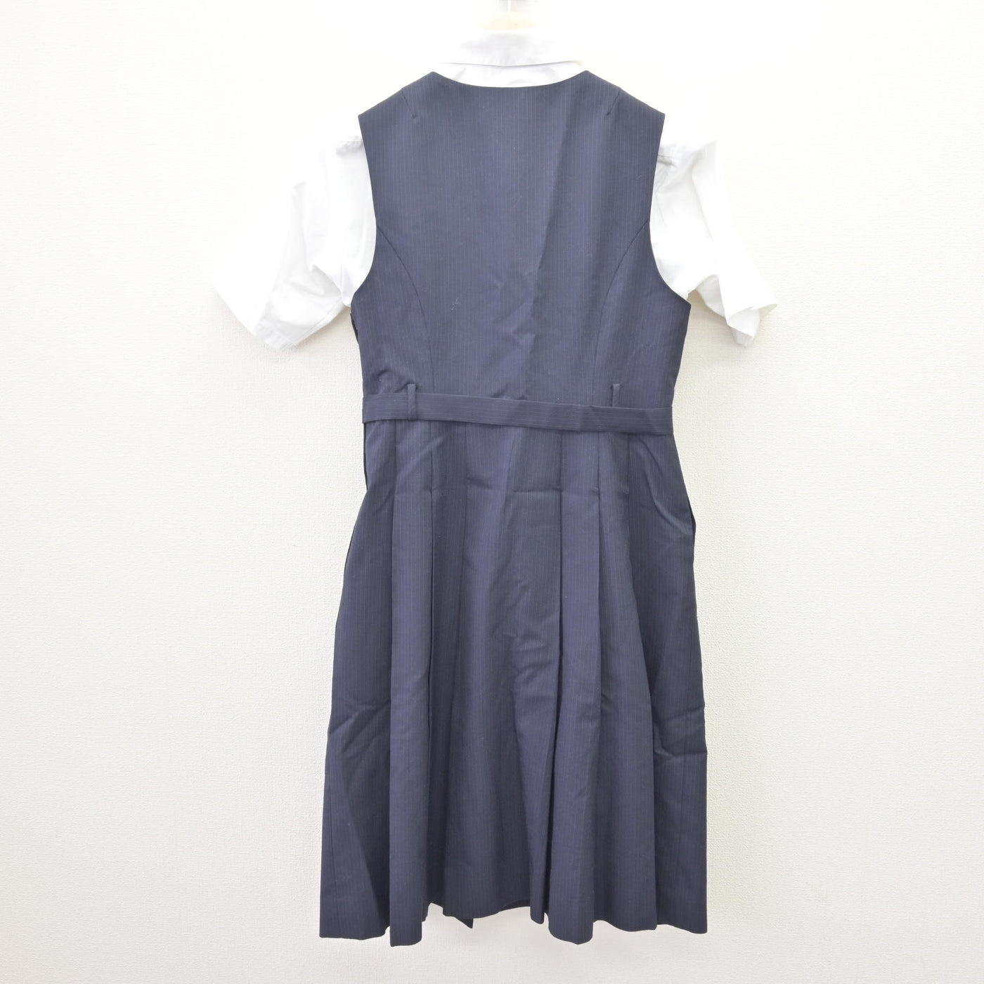 【中古】栃木県 佐野東高等学校 女子制服 2点 (ジャンパースカート・シャツ) sf114944