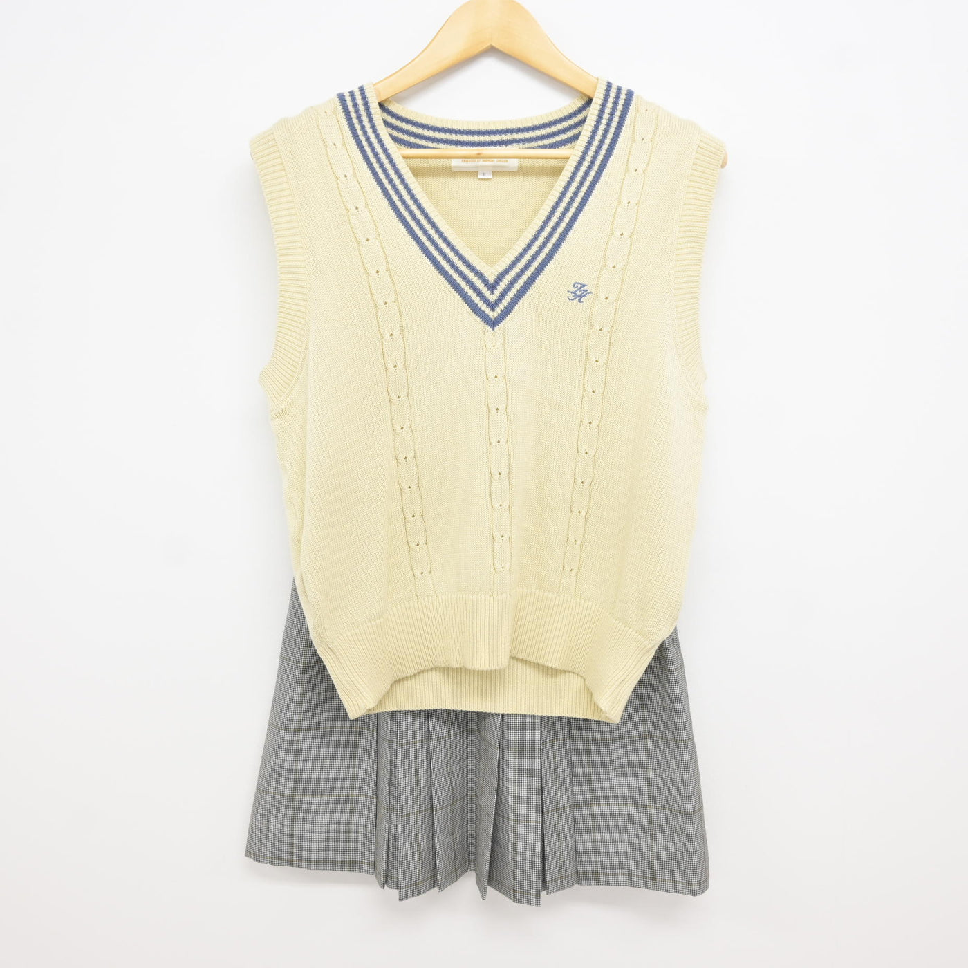 【中古】大阪府 登美丘高等学校 女子制服 4点 (ブレザー・ニットベスト・スカート) sf115058