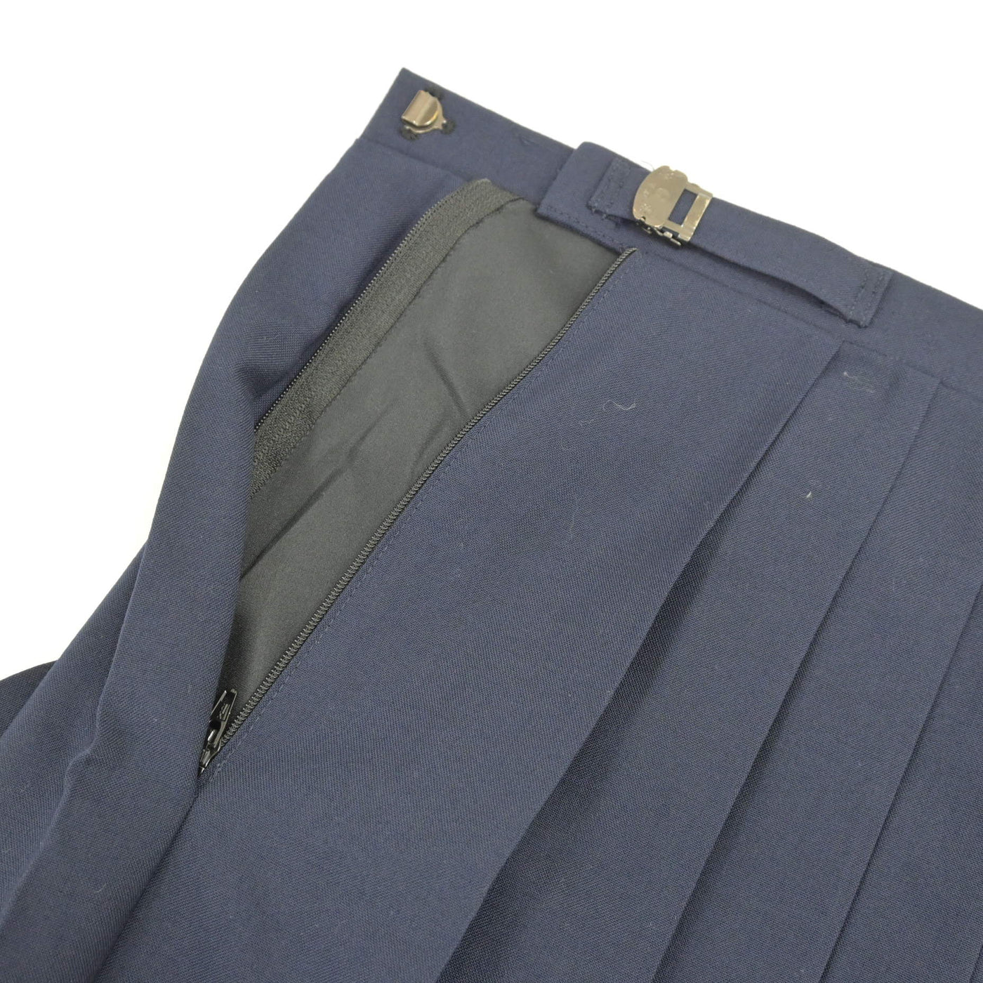 【中古】埼玉県 杉戸中学校 女子制服 2点 (シャツ・スカート) sf115100