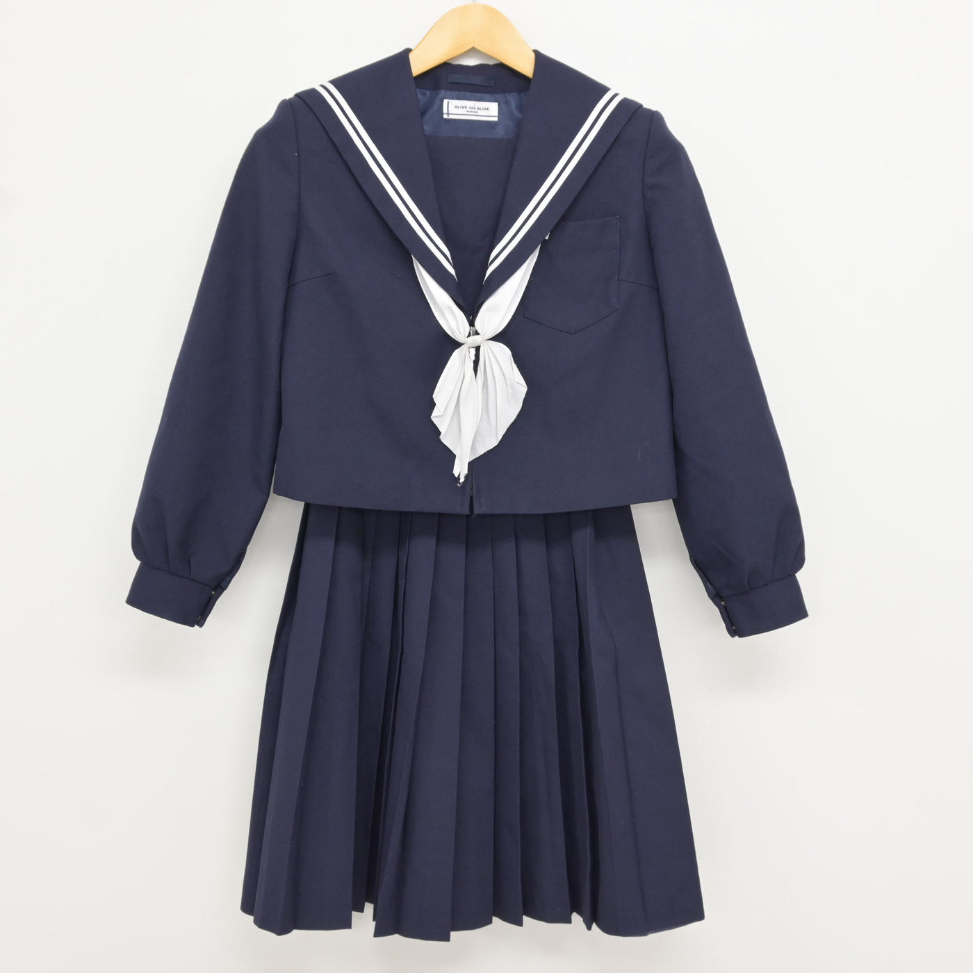 【中古】愛知県 八幡中学校 女子制服 3点 (セーラー服・スカート) sf115102