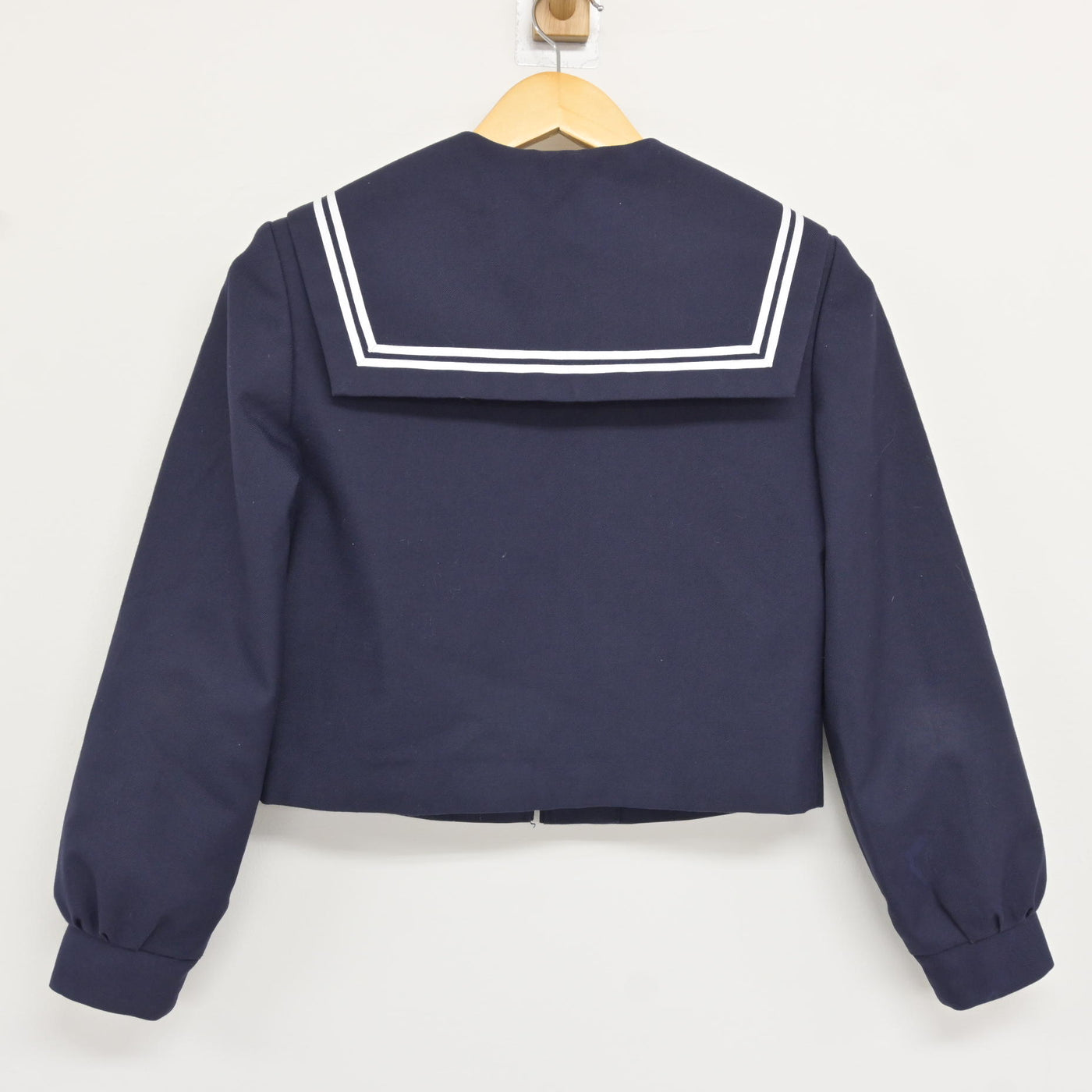 【中古】愛知県 八幡中学校 女子制服 3点 (セーラー服・スカート) sf115102