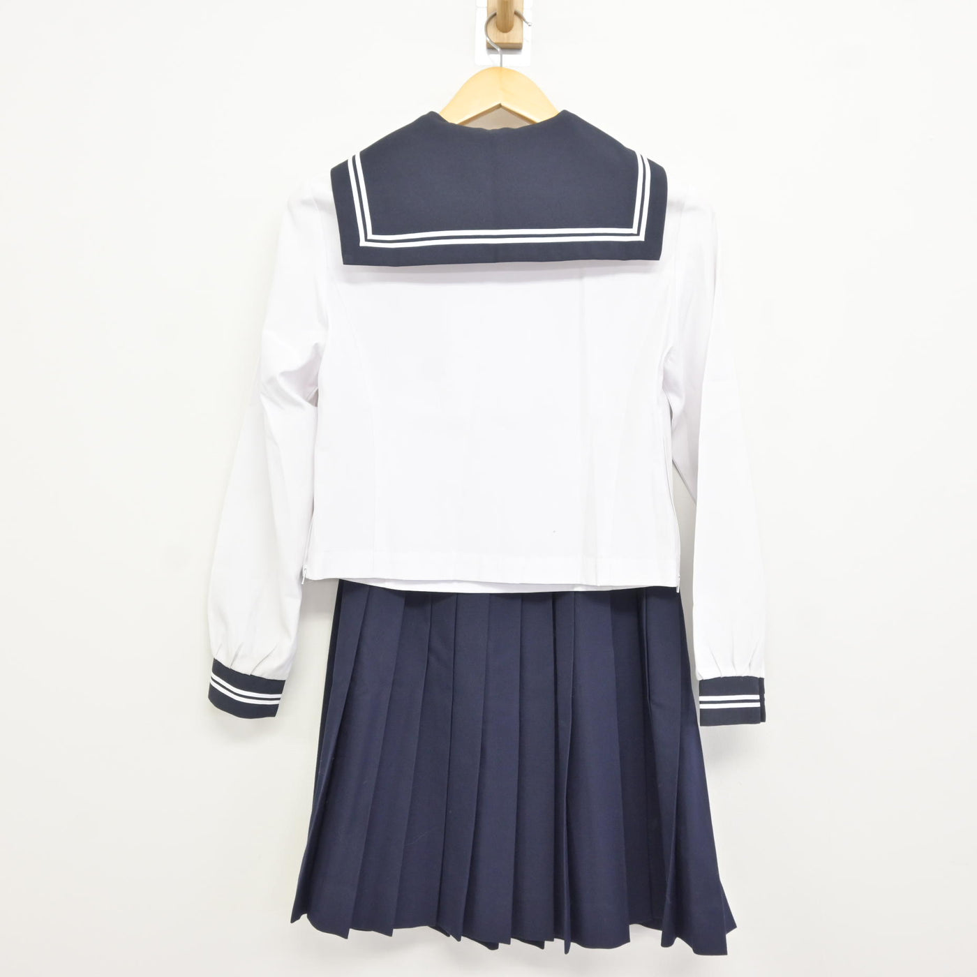 【中古】山口県 防府高等学校 女子制服 4点 (セーラー服・スカート) sf115201