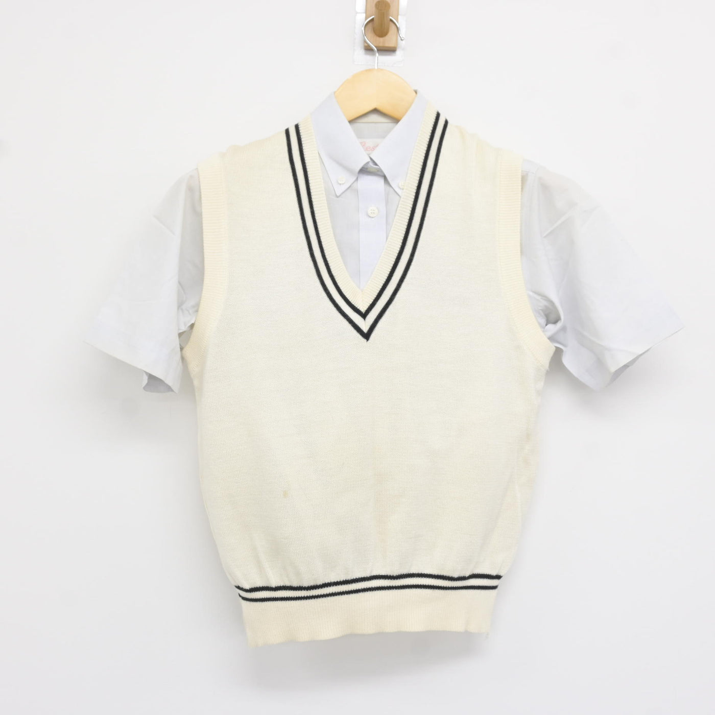 【中古】大阪府 旭高等学校 女子制服 2点 (ニットベスト・シャツ) sf115225