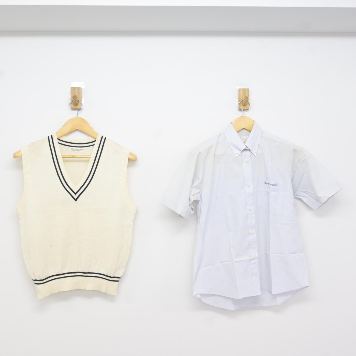 【中古】大阪府 旭高等学校 女子制服 2点 (ニットベスト・シャツ) sf115225
