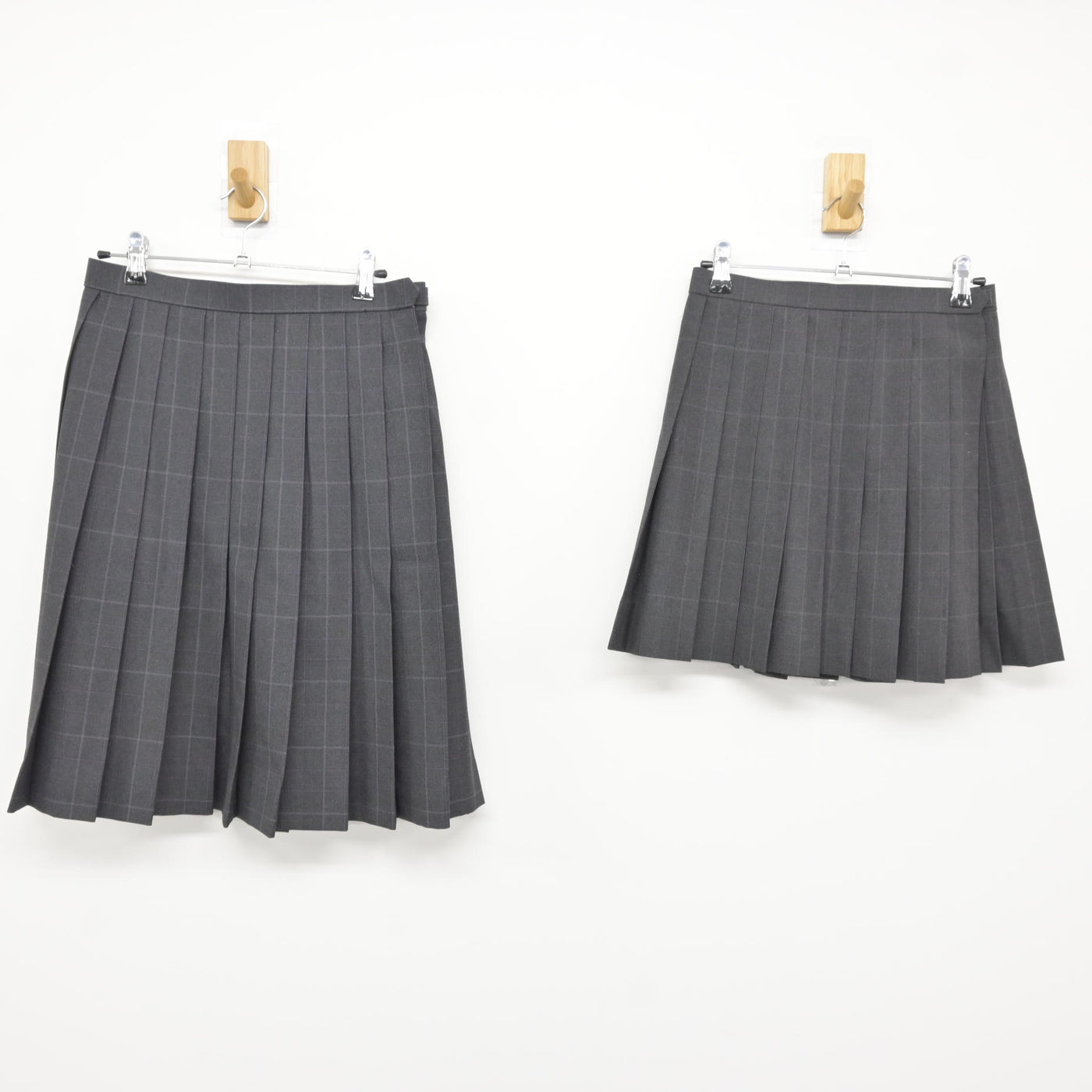 【中古】神奈川県 浦島丘中学校 女子制服 4点 (ブレザー・スカート・スカート) sf115236