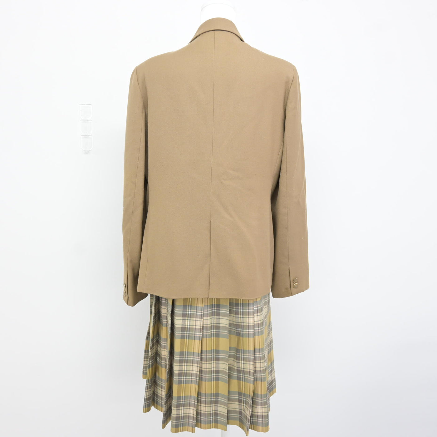【中古】東京都 瀧野川女子学園高等学校/旧制服 女子制服 2点 (ブレザー・スカート) sf115280