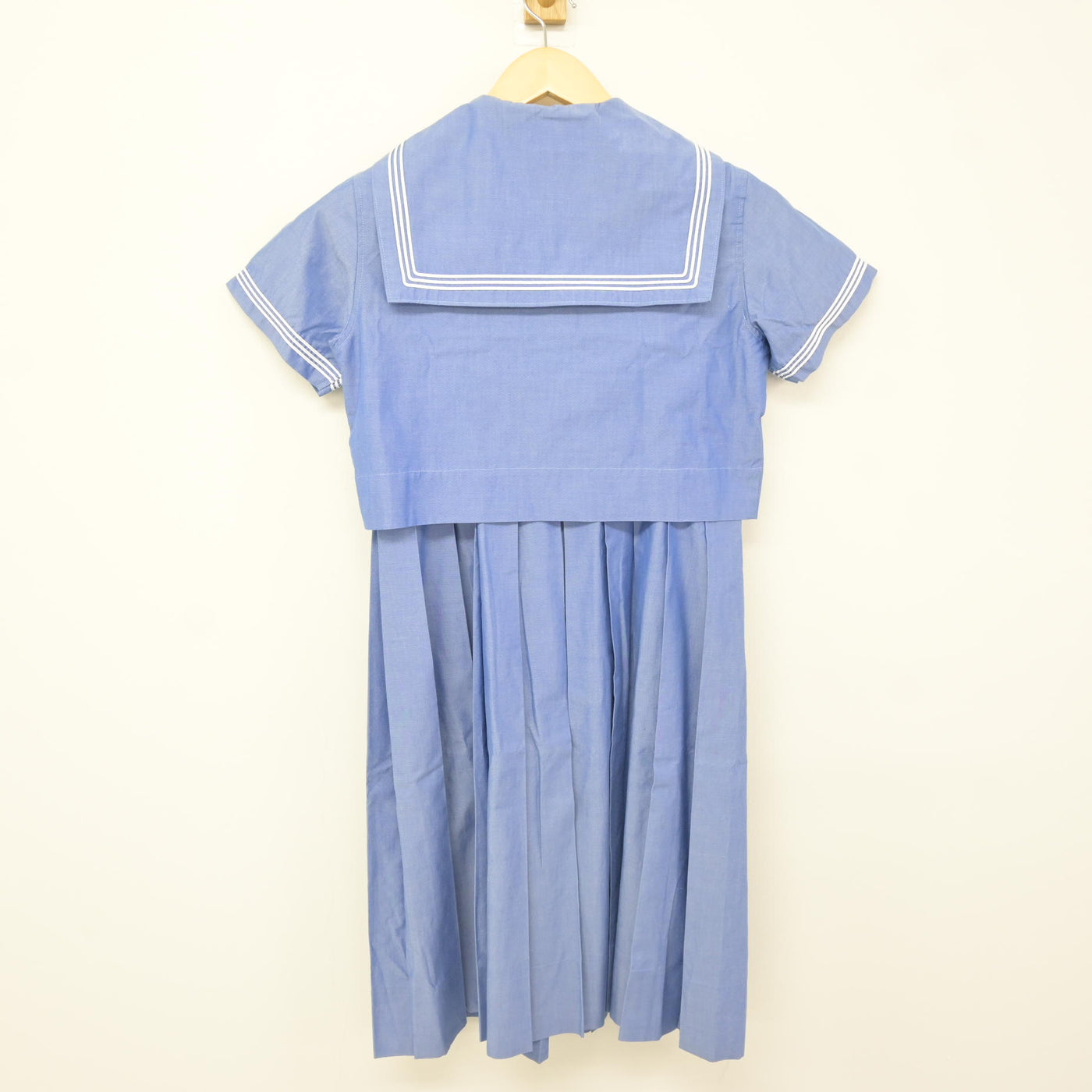 【中古】福岡県 福岡女学院高等学校 女子制服 3点 (セーラー服・ジャンパースカート) sf115306