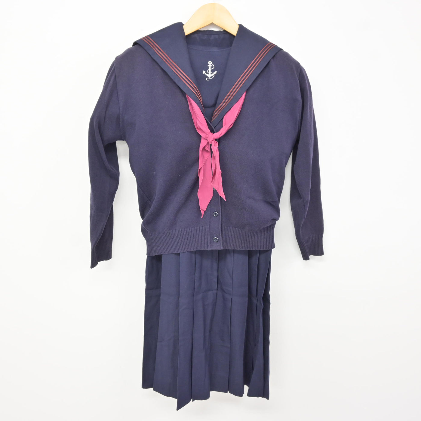 【中古】福岡県 福岡女学院高等学校 女子制服 4点 (ニット・セーラー服・ジャンパースカート) sf115307
