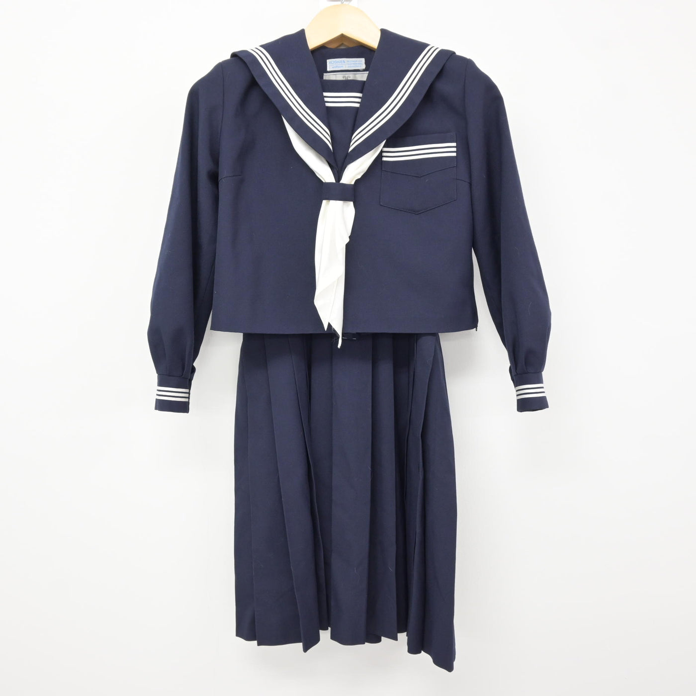 【中古】兵庫県 鳴尾中学校 女子制服 4点 (セーラー服・ジャンパースカート) sf115355