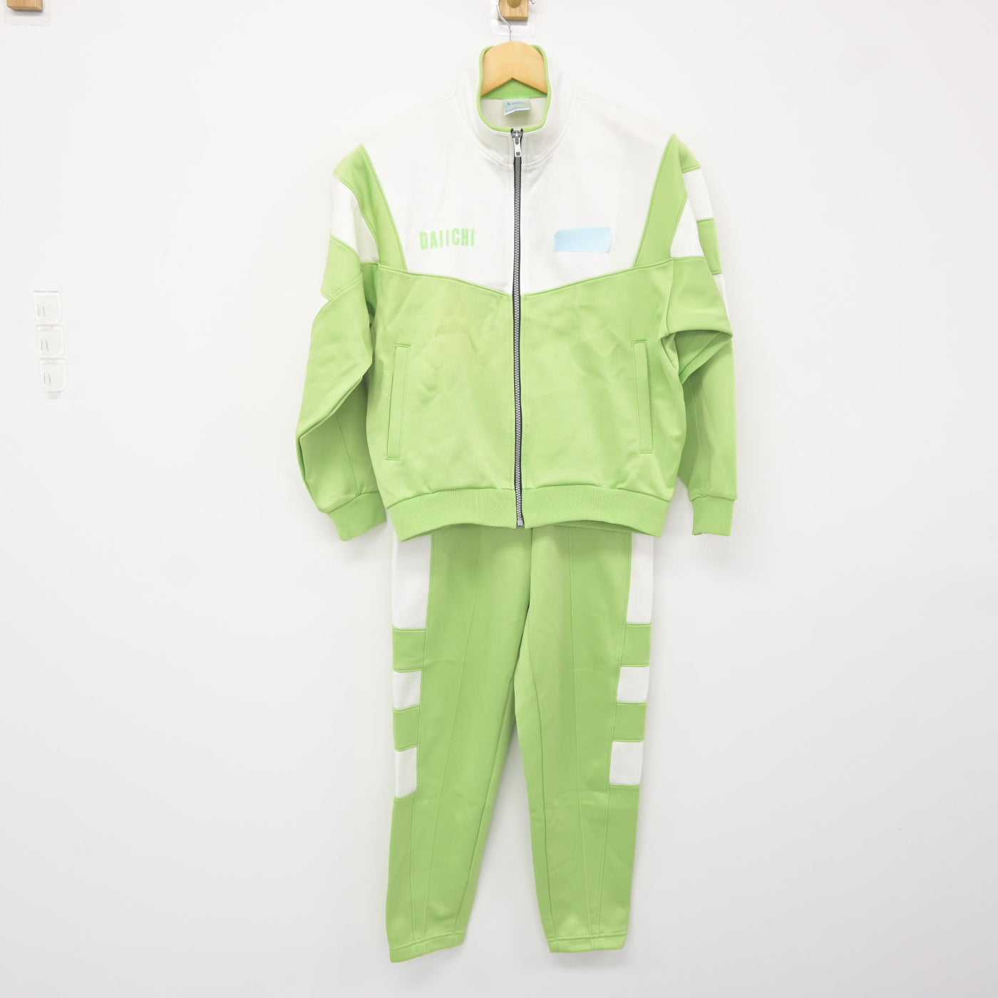 【中古】福岡県 第一薬科大学附属高等学校 女子制服 2点 (ジャージ 上・ジャージ 下) sf115428