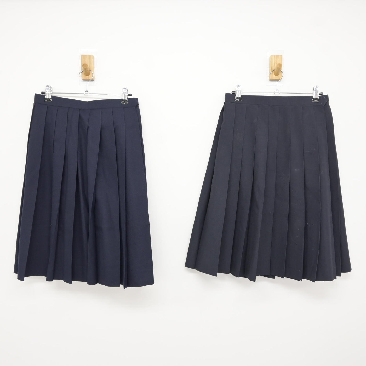 【中古】東京都 足立区立第十一中学校 女子制服 4点 (ブレザー・スカート) sf115433