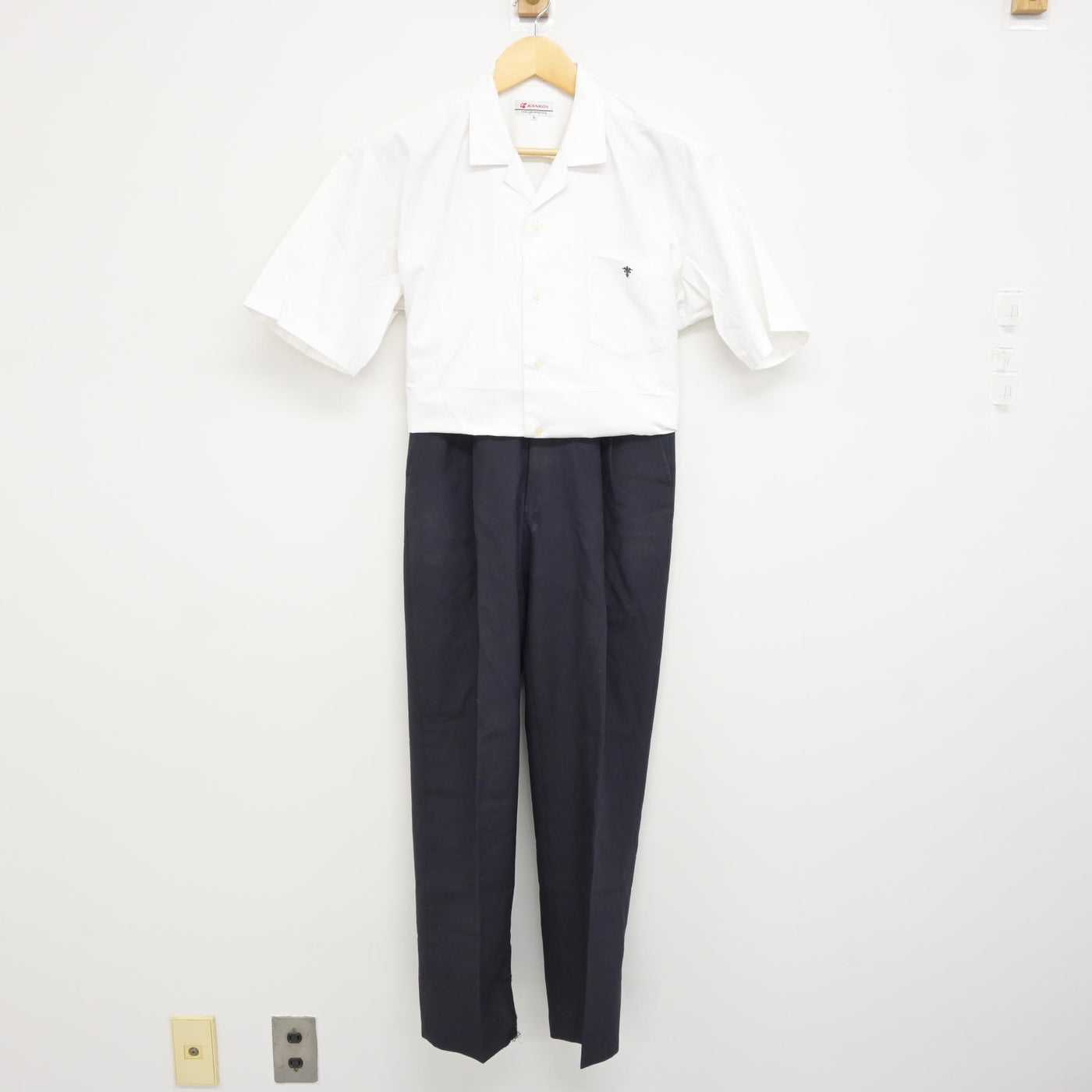 広島商業高等学校制服（男子） 中古】広島県 広島市立広島商業高等学校/旧制服 男子制服 2点 (シャツ