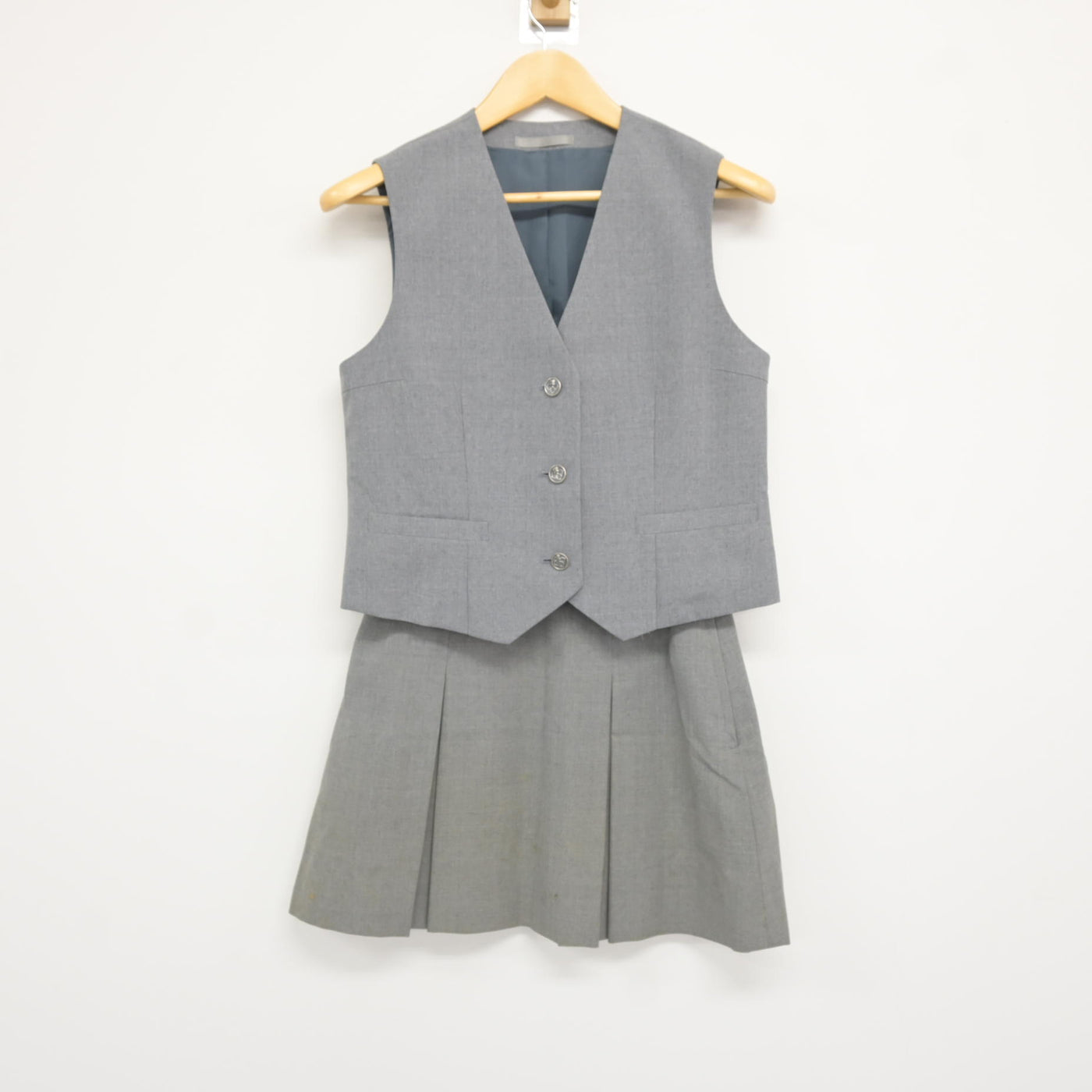 【中古】千葉県 津田沼高等学校 女子制服 3点 (ベスト・スカート) sf115580