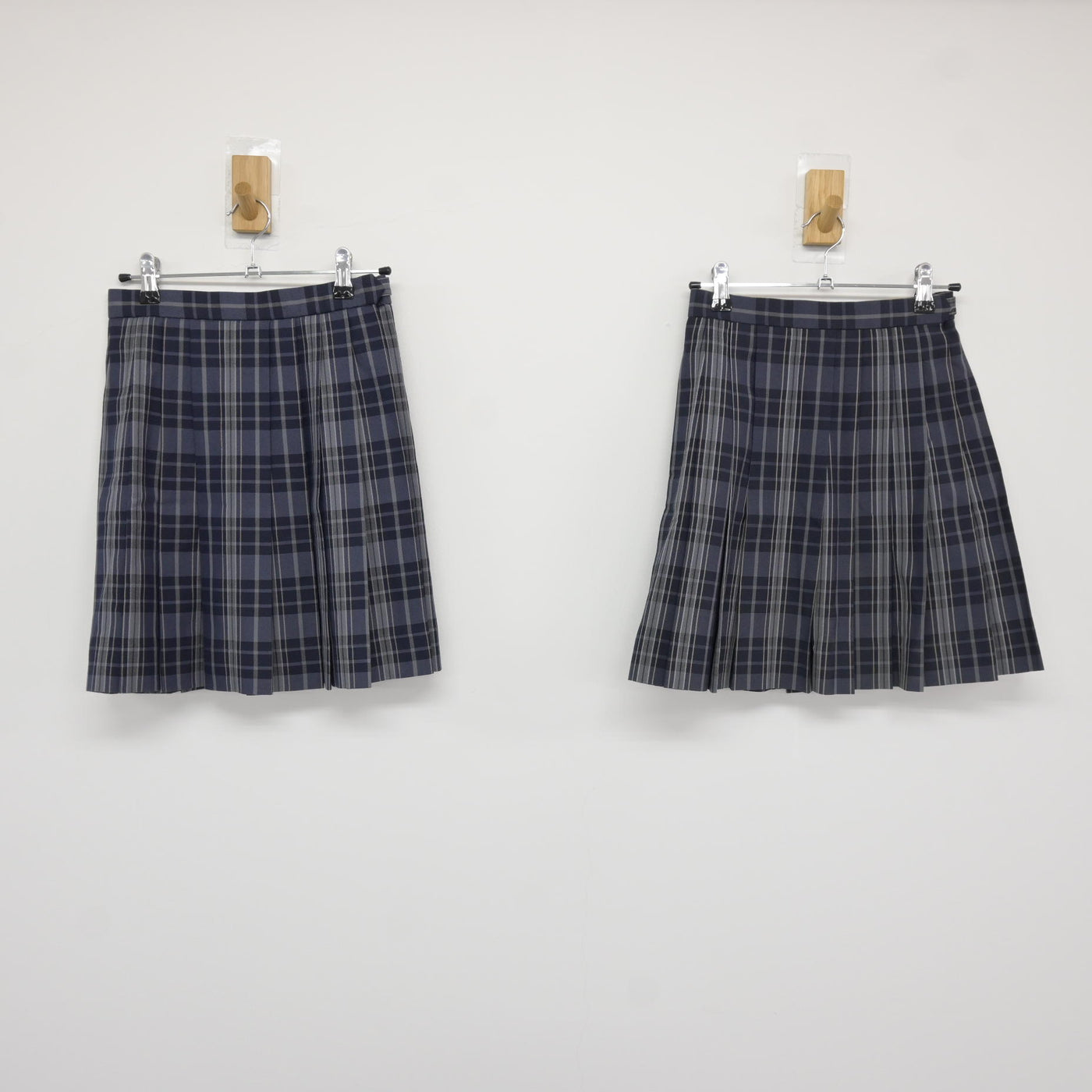 【中古】神奈川県 みなと総合高等学校 女子制服 4点 (ブレザー・スカート) sf115585