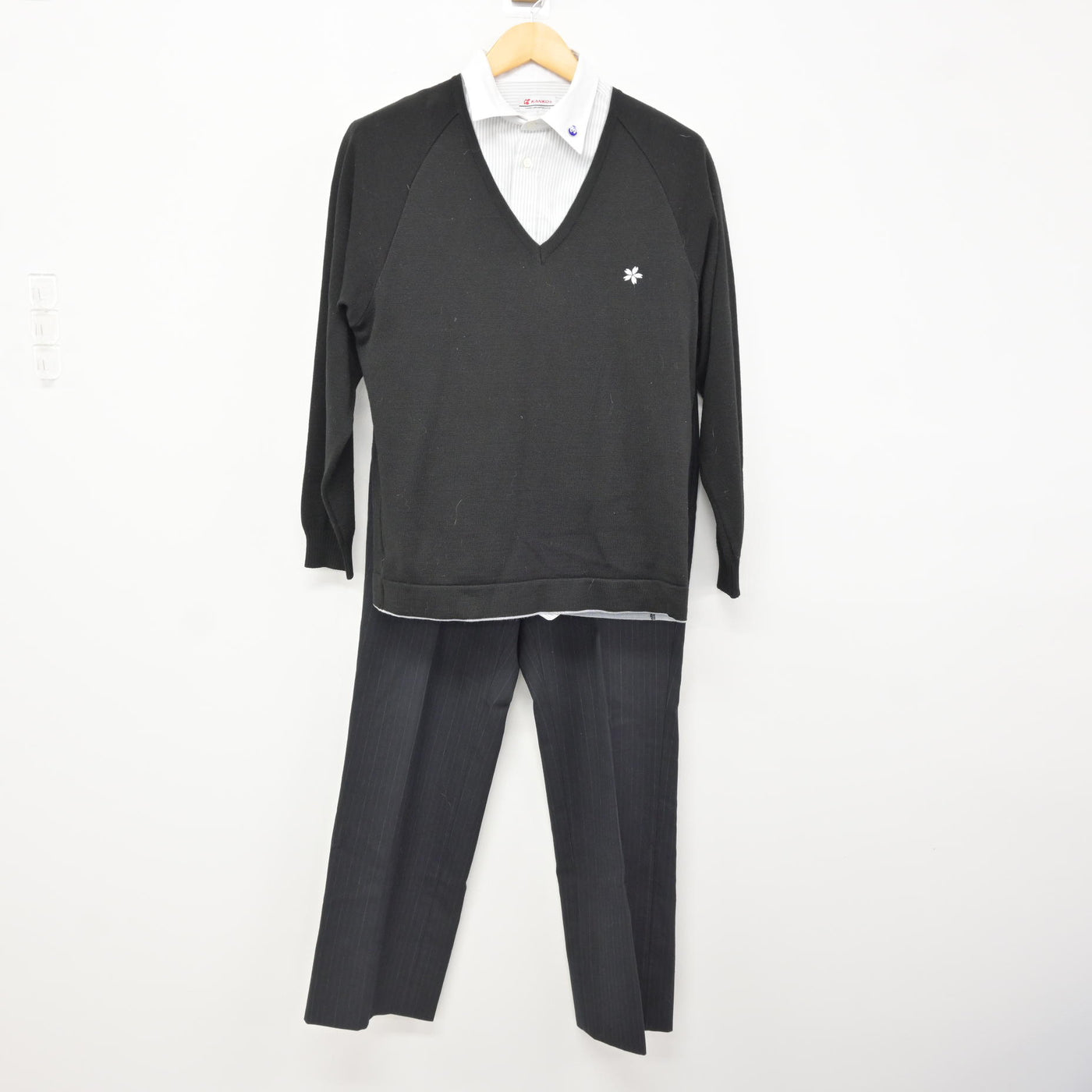 【中古】鹿児島県 明桜館高等学校 男子制服 6点 (ブレザー・ニット・シャツ・ズボン) sf115600