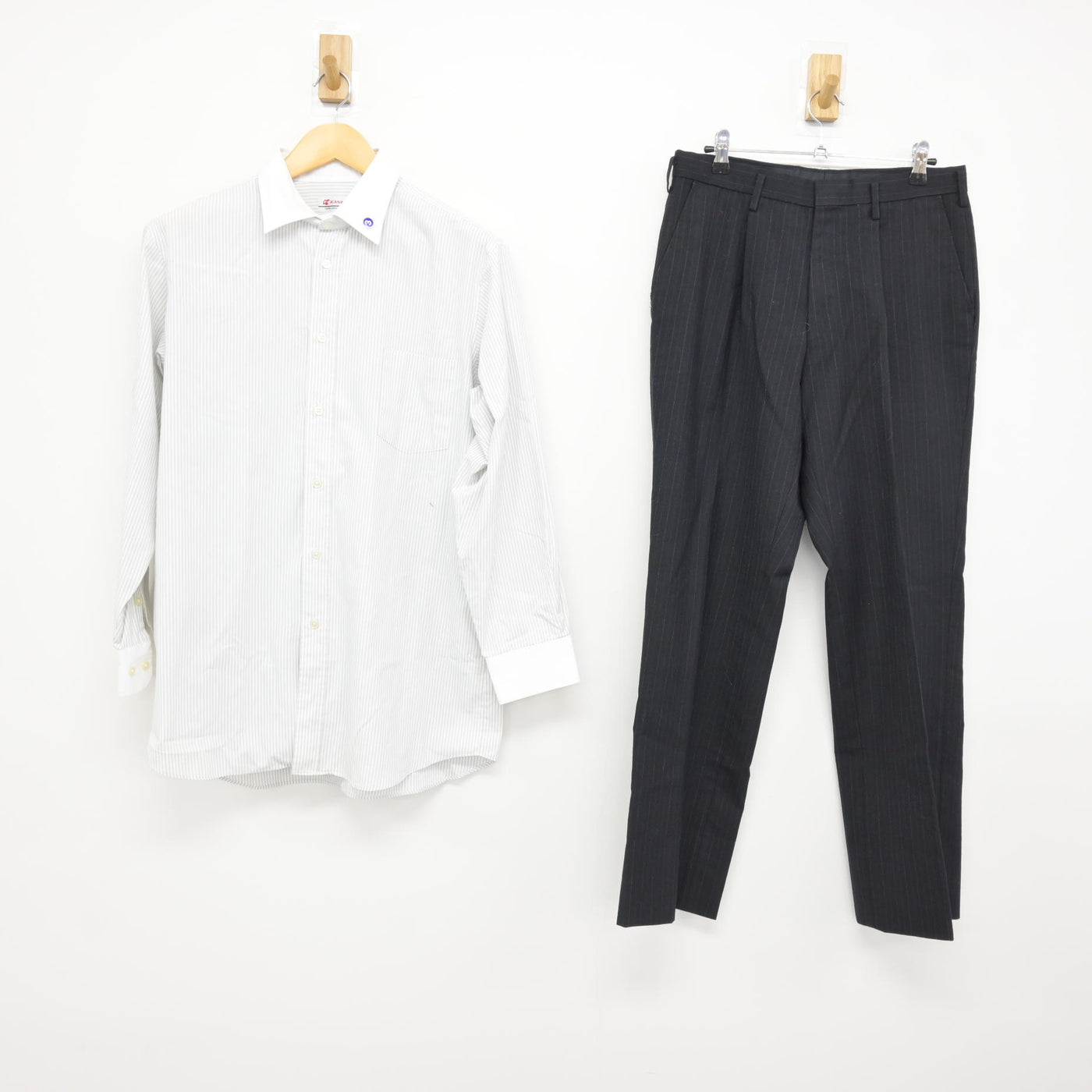 【中古】鹿児島県 明桜館高等学校 男子制服 6点 (ブレザー・ニット・シャツ・ズボン) sf115600