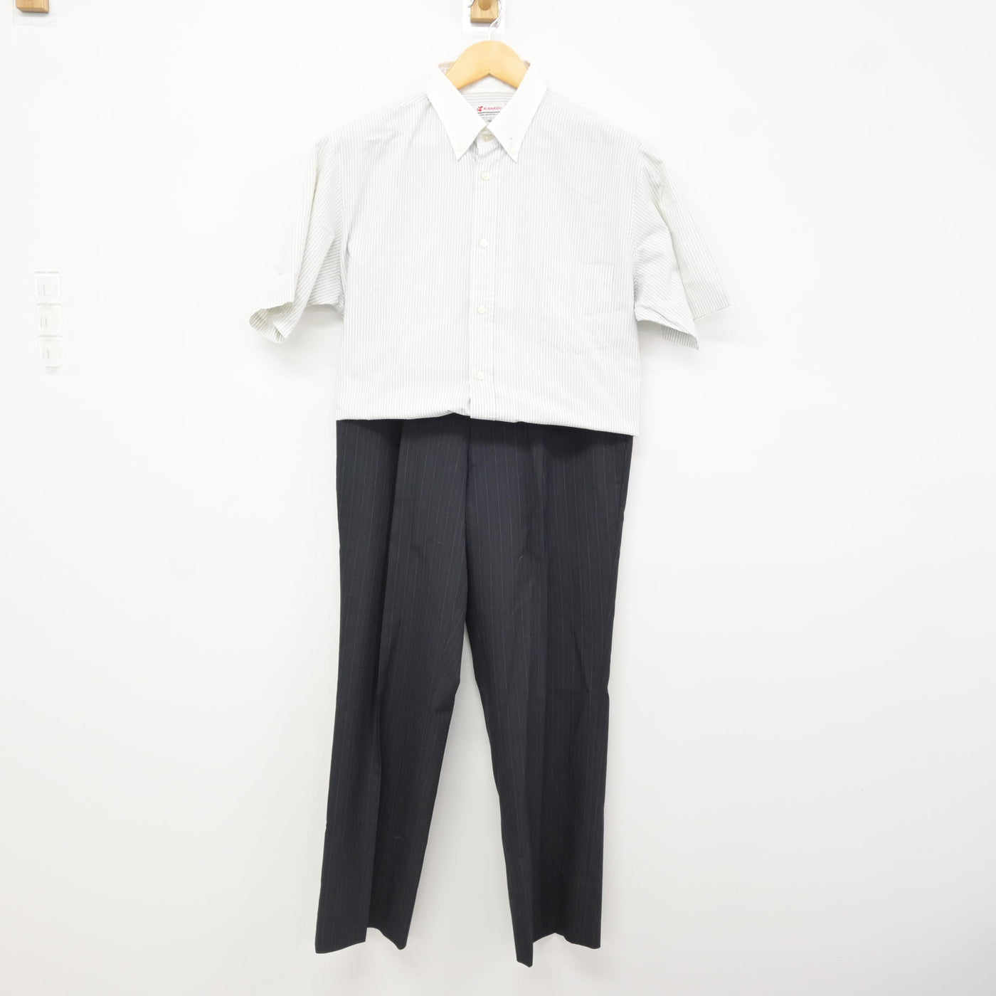 【中古】鹿児島県 明桜館高等学校 男子制服 2点 (シャツ・ズボン) sf115602