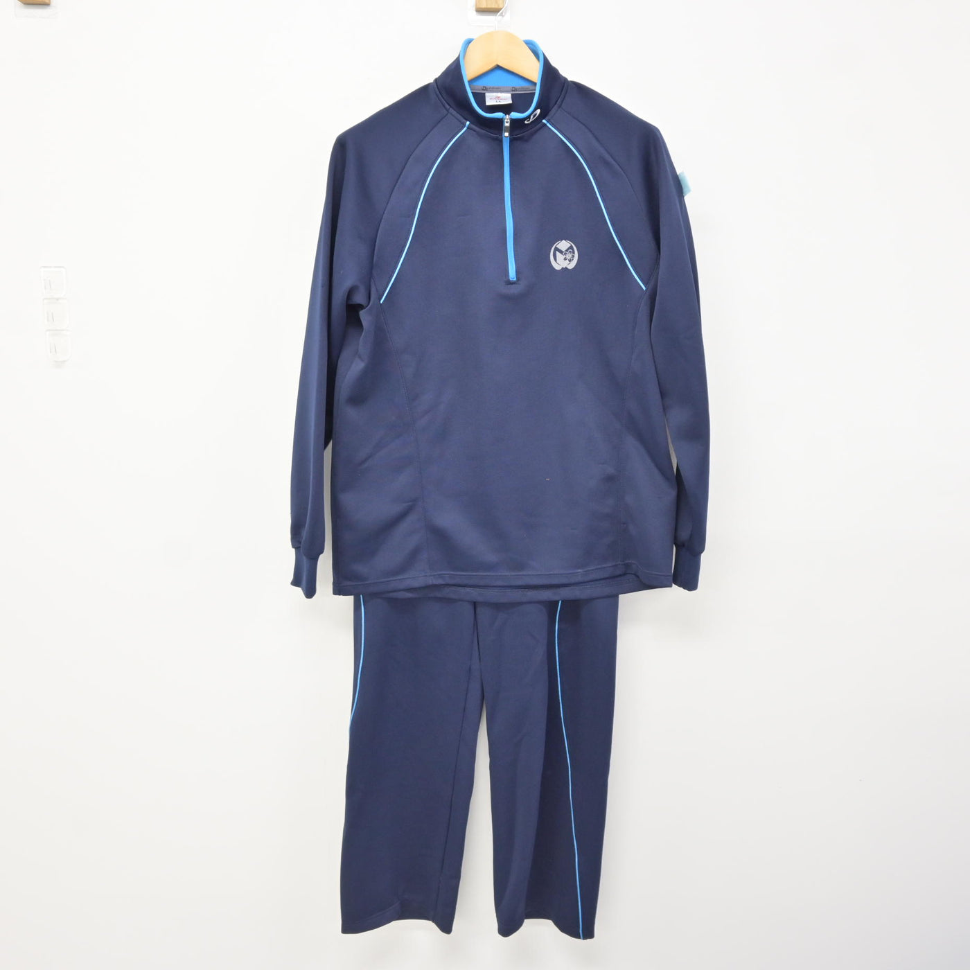 【中古】鹿児島県 明桜館高等学校 男子制服 3点 (ジャージ 上・体操服 上・ジャージ 下) sf115606