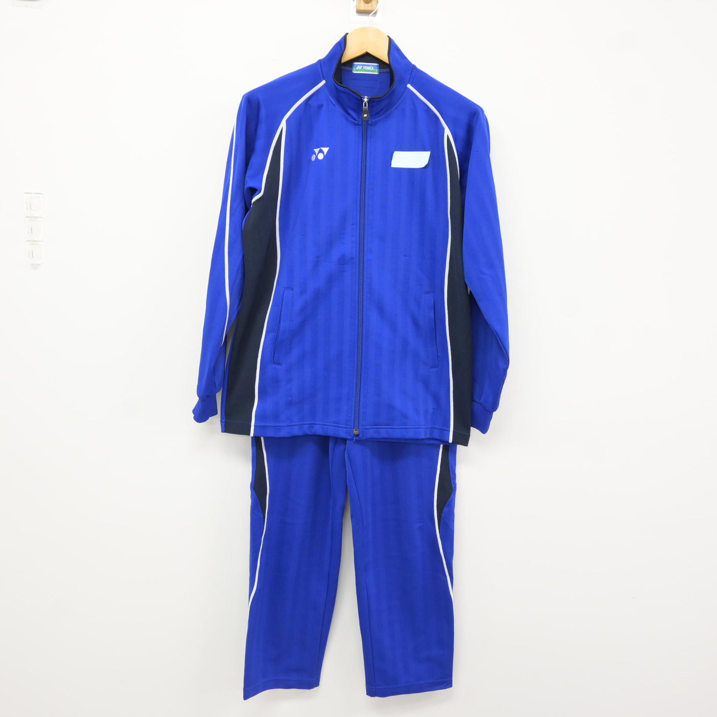【中古】北海道 平岡中央中学校 女子制服 2点 (ジャージ 上・ジャージ 下) sf115673