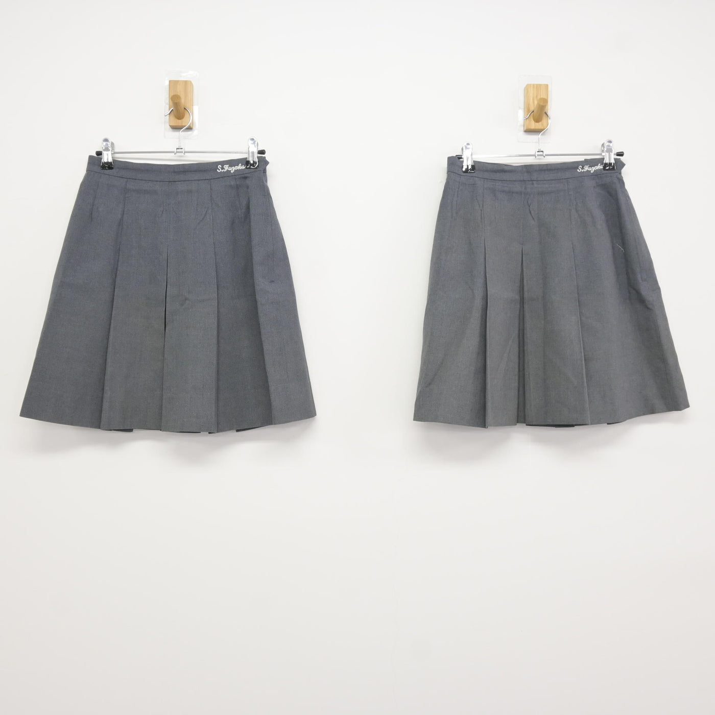 【中古】神奈川県 湘南工科大学附属高等学校 女子制服 4点 (ブレザー・スカート) sf115676
